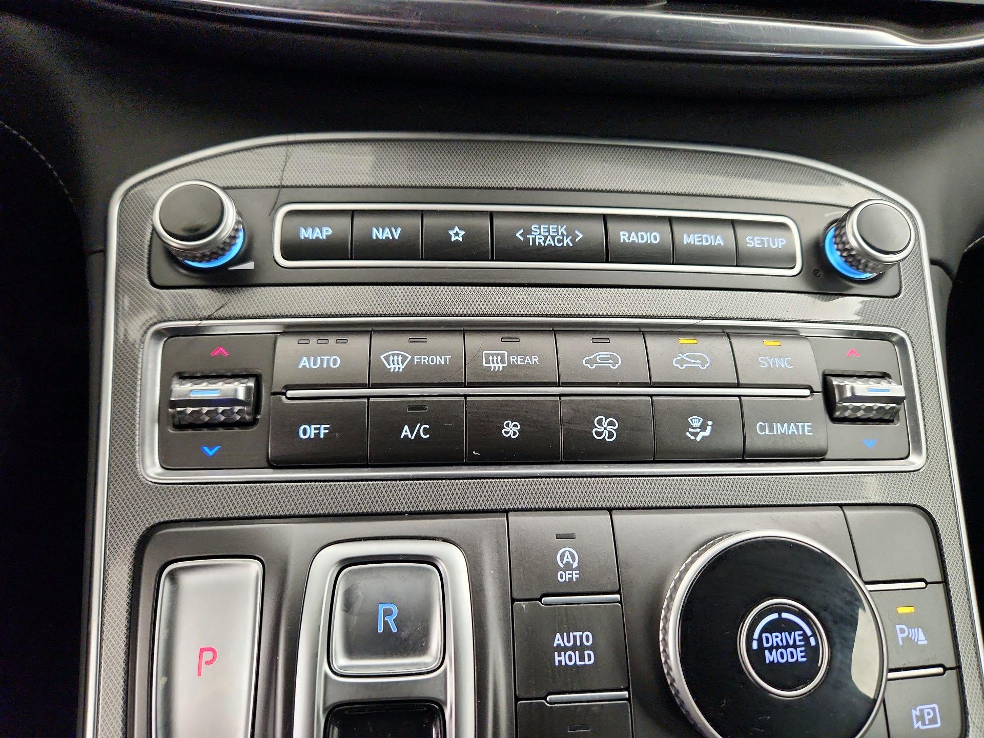 Thumbnail: 2023 Hyundai Santa Fe - 17