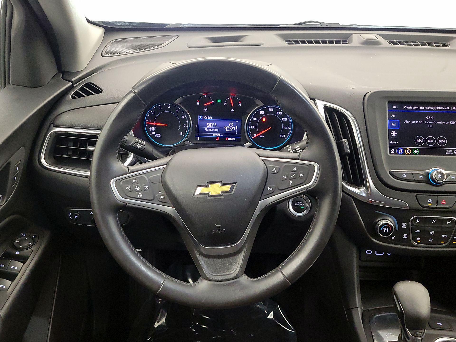 Thumbnail: 2022 Chevrolet Equinox - 10