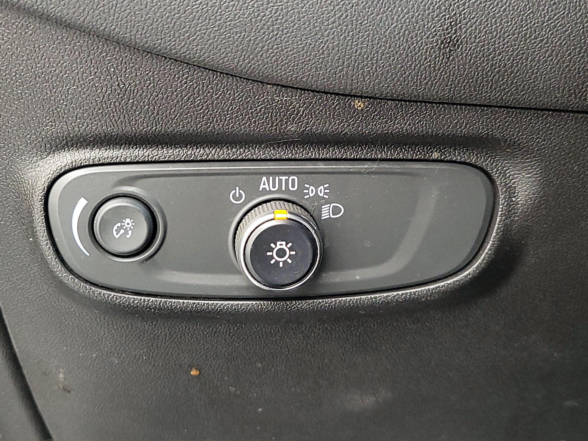 Thumbnail: 2022 Chevrolet Equinox - 13