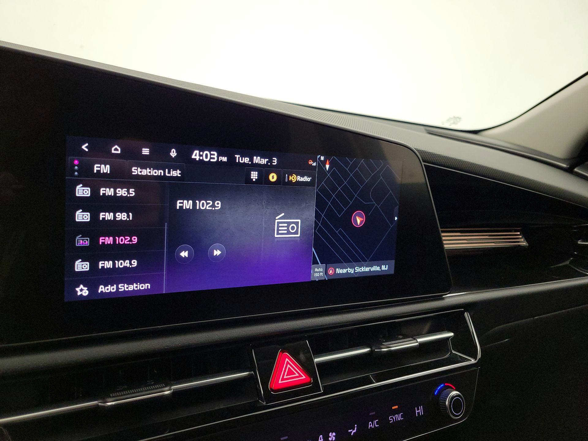 Thumbnail: 2023 Kia Niro - 16