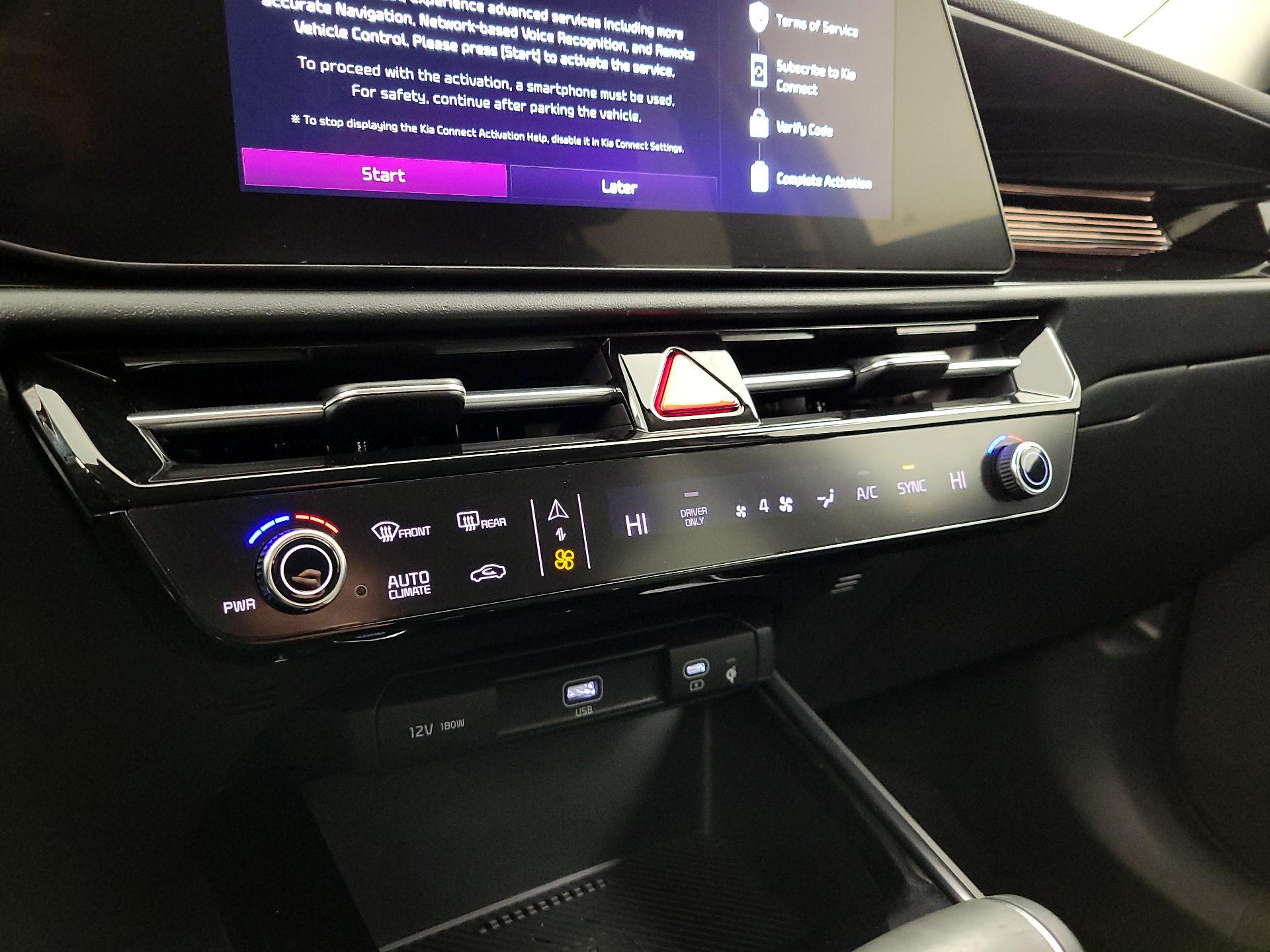 Thumbnail: 2023 Kia Niro - 17