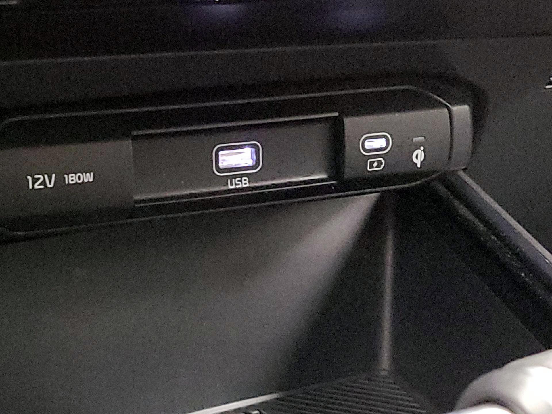 Thumbnail: 2023 Kia Niro - 19