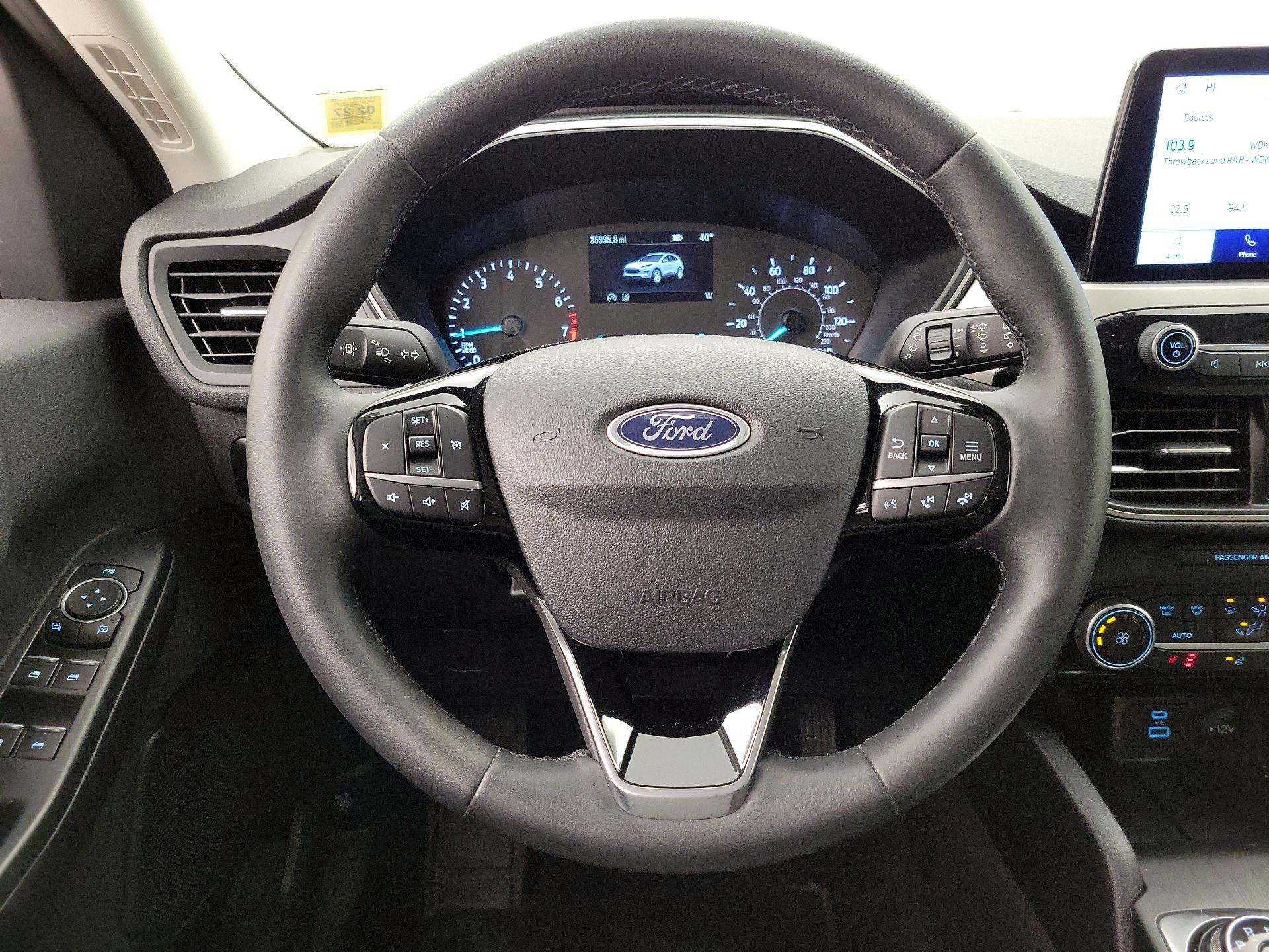 Thumbnail: 2022 Ford Escape - 10