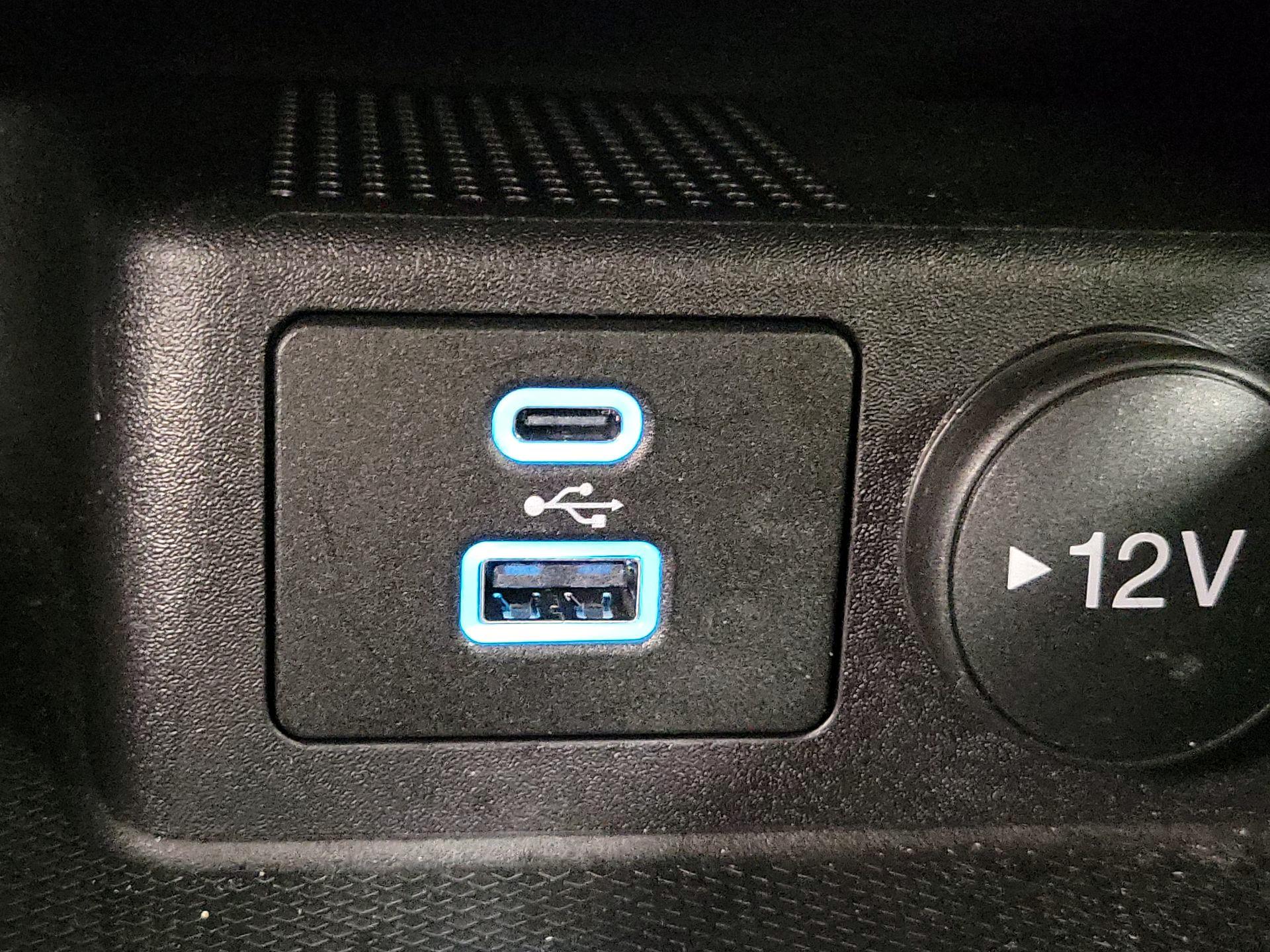 Thumbnail: 2022 Ford Escape - 18