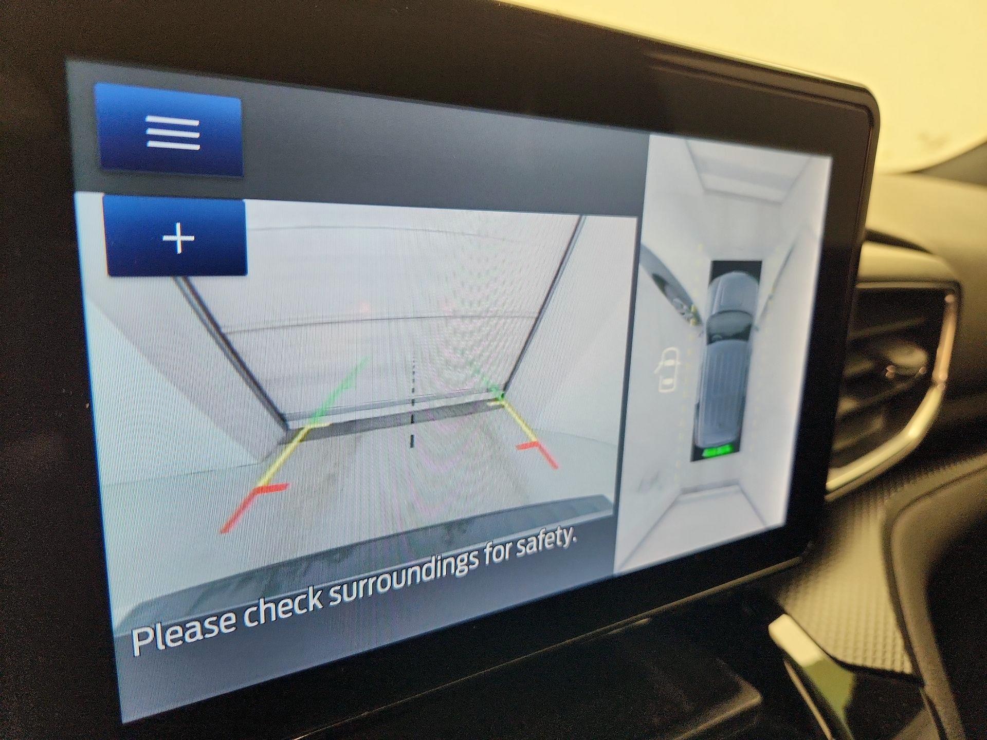 Thumbnail: 2022 Ford Explorer - 15