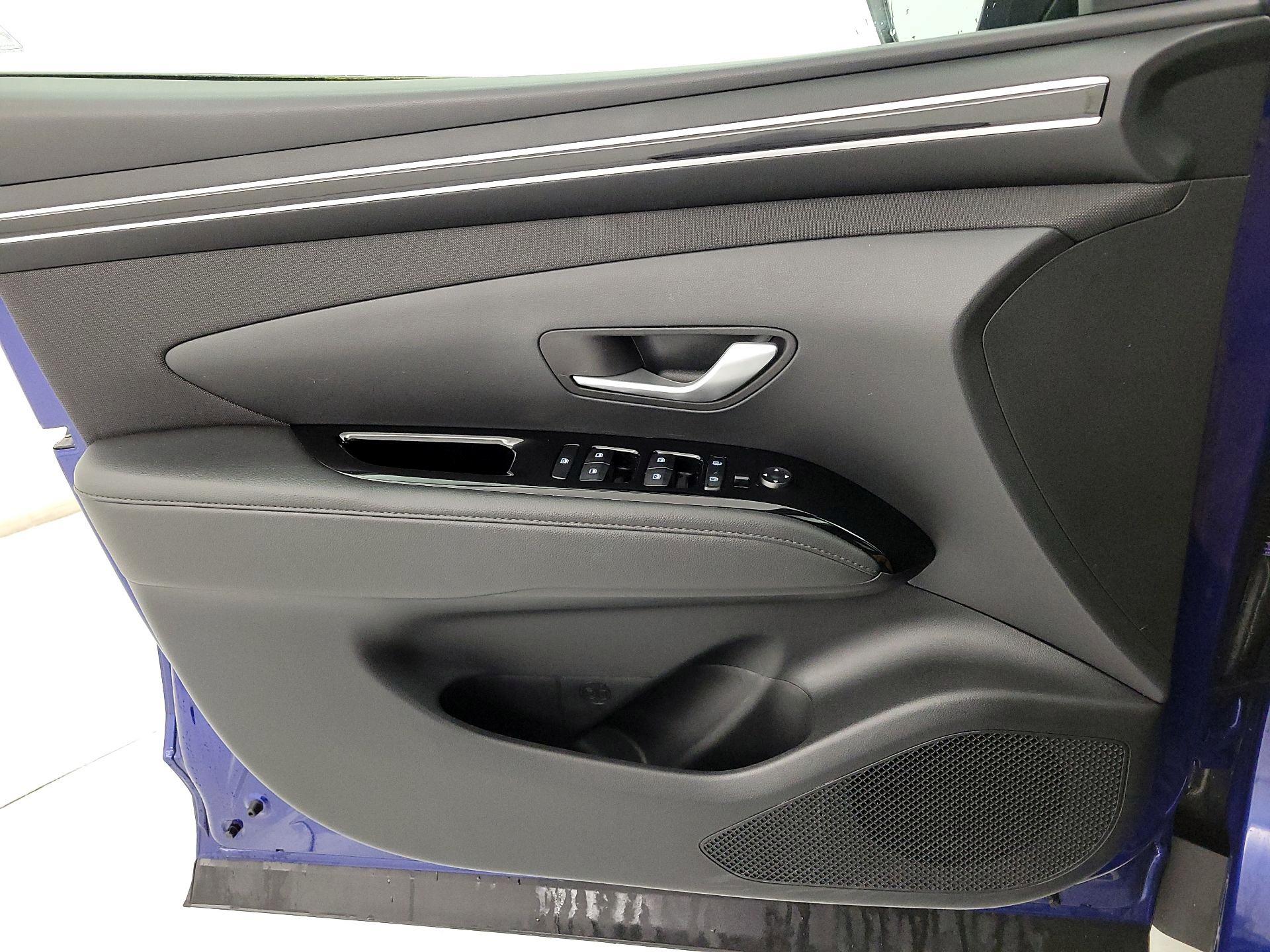 Thumbnail: 2022 Hyundai Tucson - 12