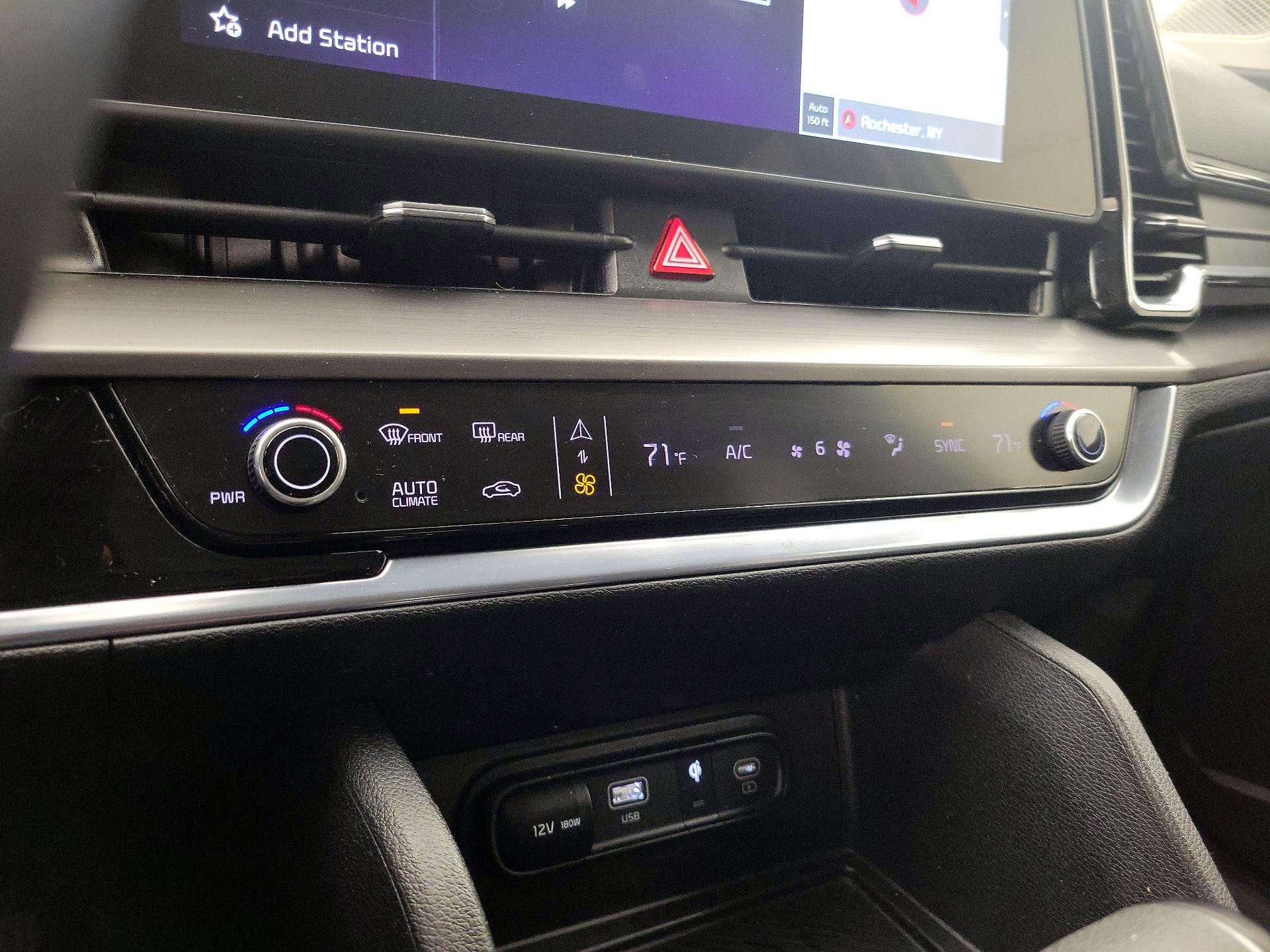 Thumbnail: 2023 Kia Sportage - 17