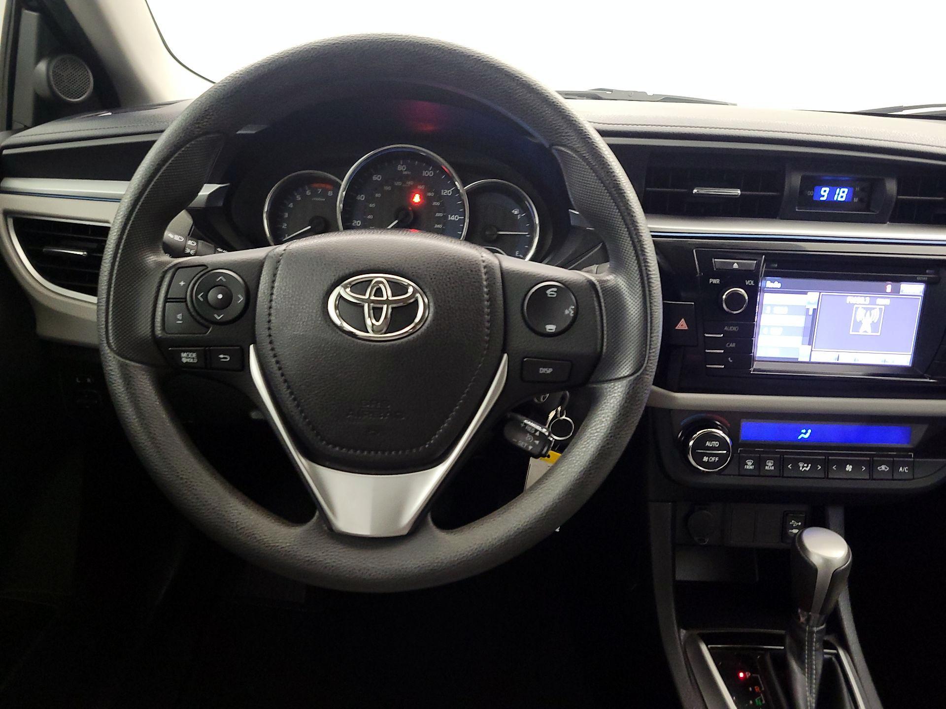 Thumbnail: 2015 Toyota Corolla - 10