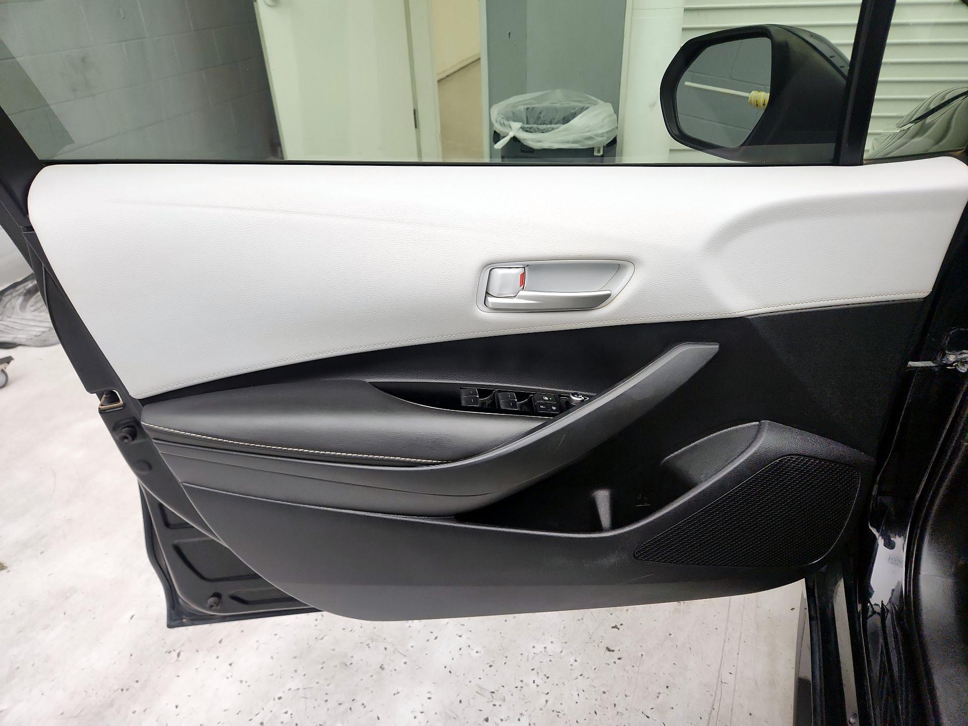 Thumbnail: 2021 Toyota Corolla - 12