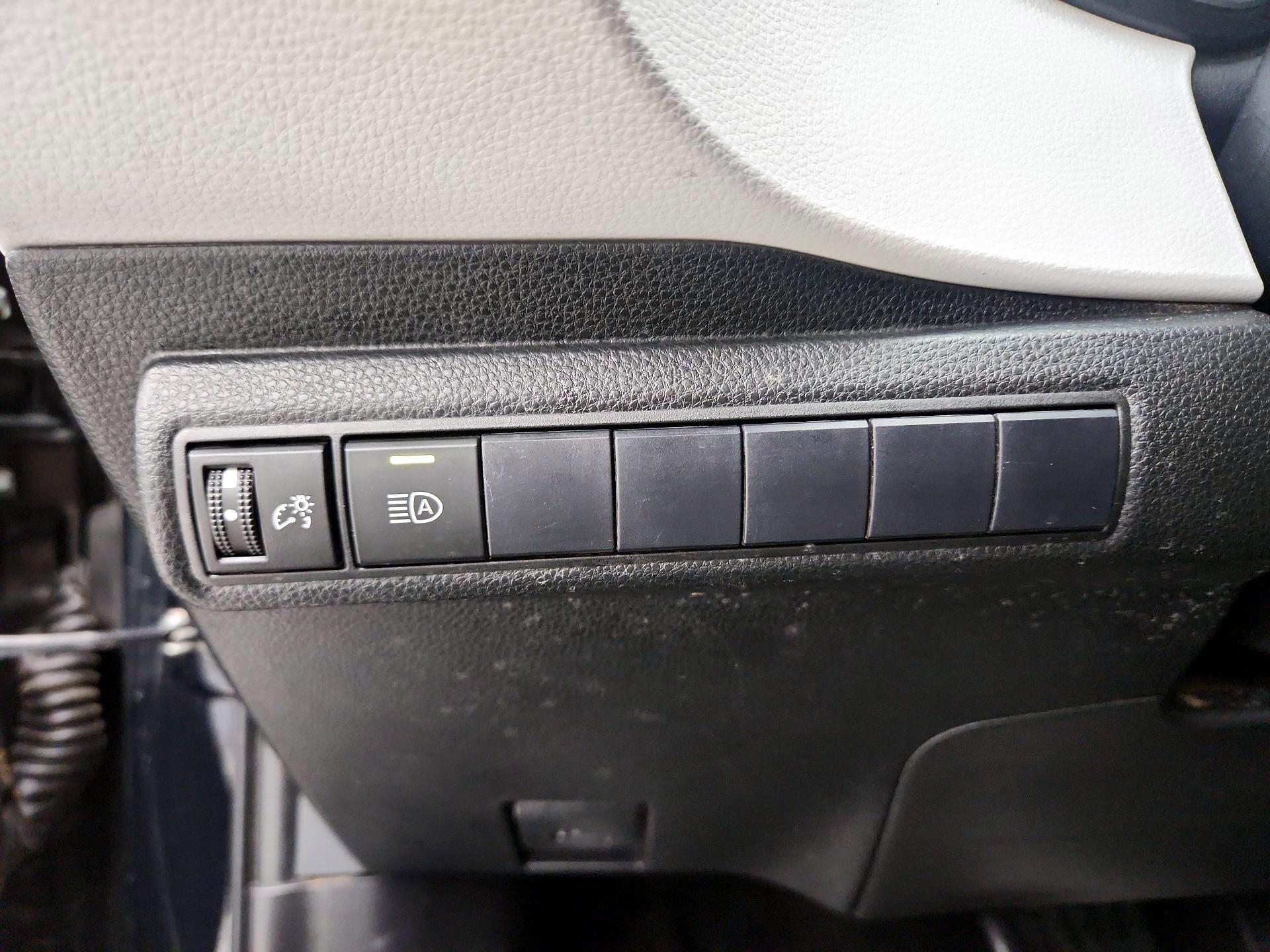 Thumbnail: 2021 Toyota Corolla - 13