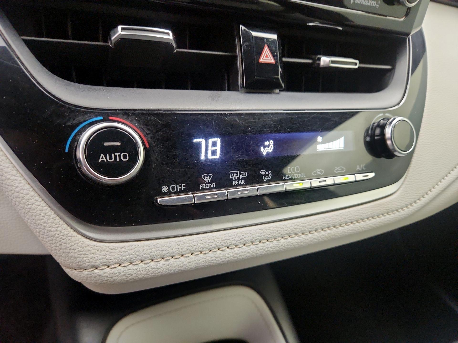 Thumbnail: 2021 Toyota Corolla - 16