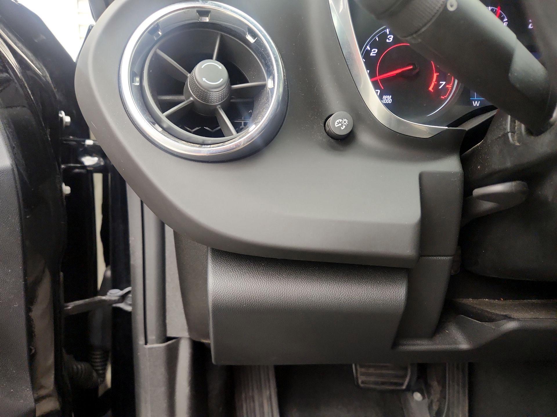 Thumbnail: 2022 Chevrolet Camaro - 13