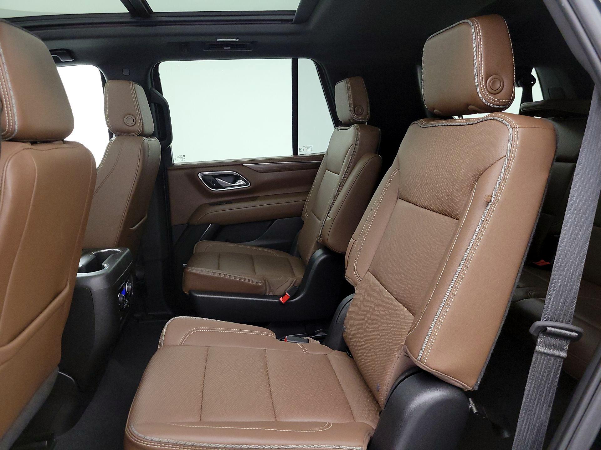 Thumbnail: 2023 Chevrolet Tahoe - 20