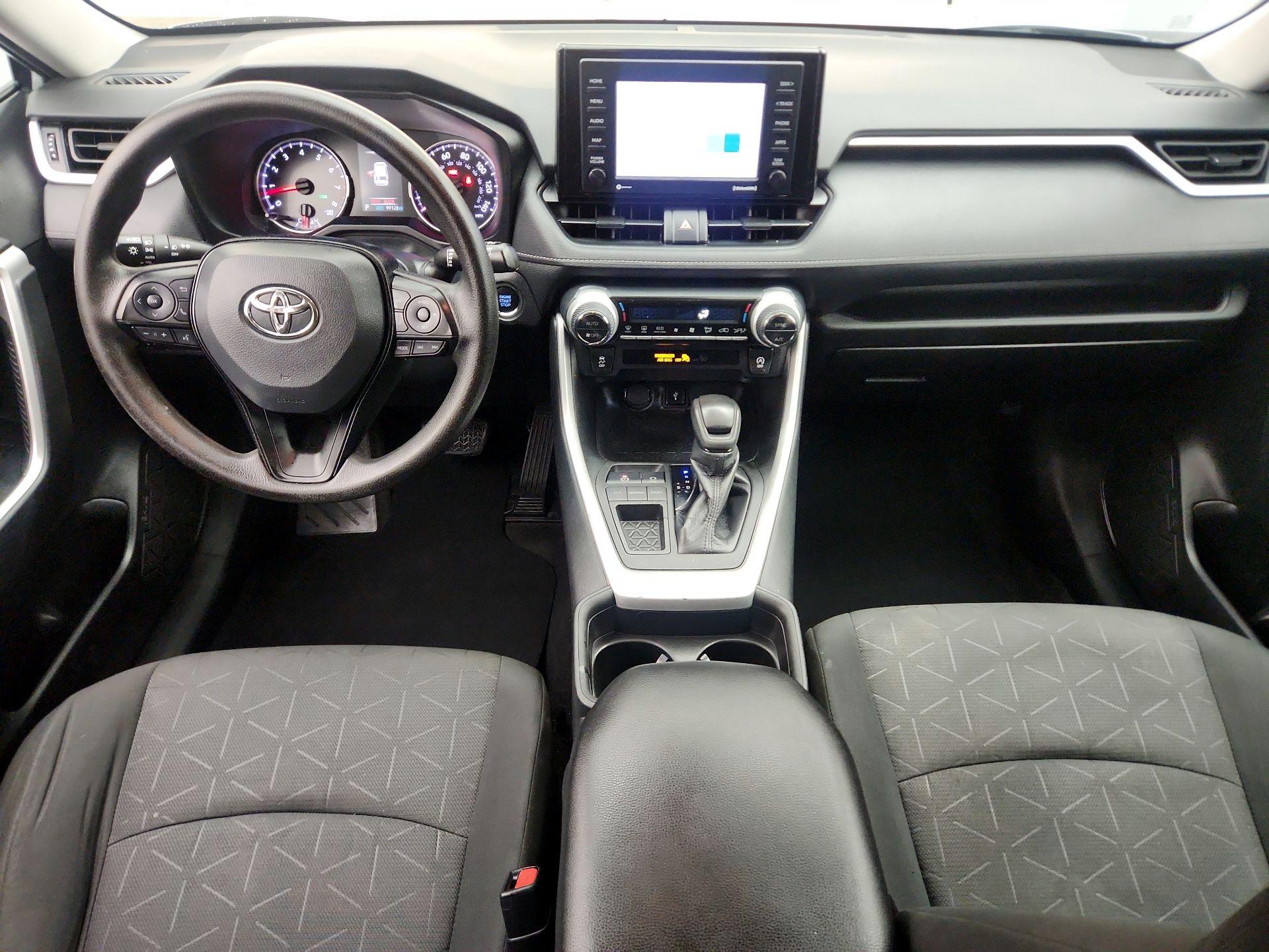 Thumbnail: 2021 Toyota RAV4 - 9