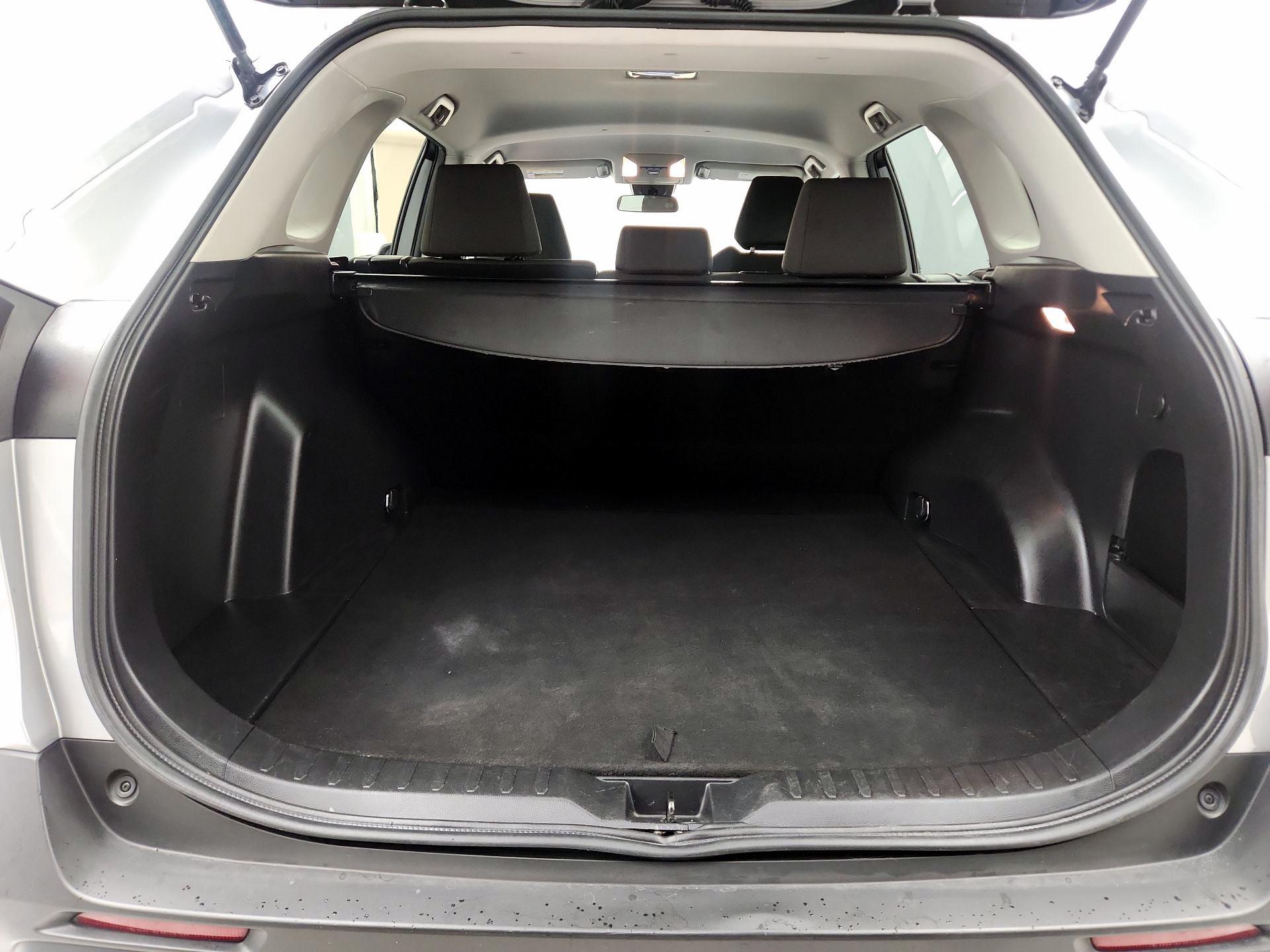 Thumbnail: 2021 Toyota RAV4 - 20