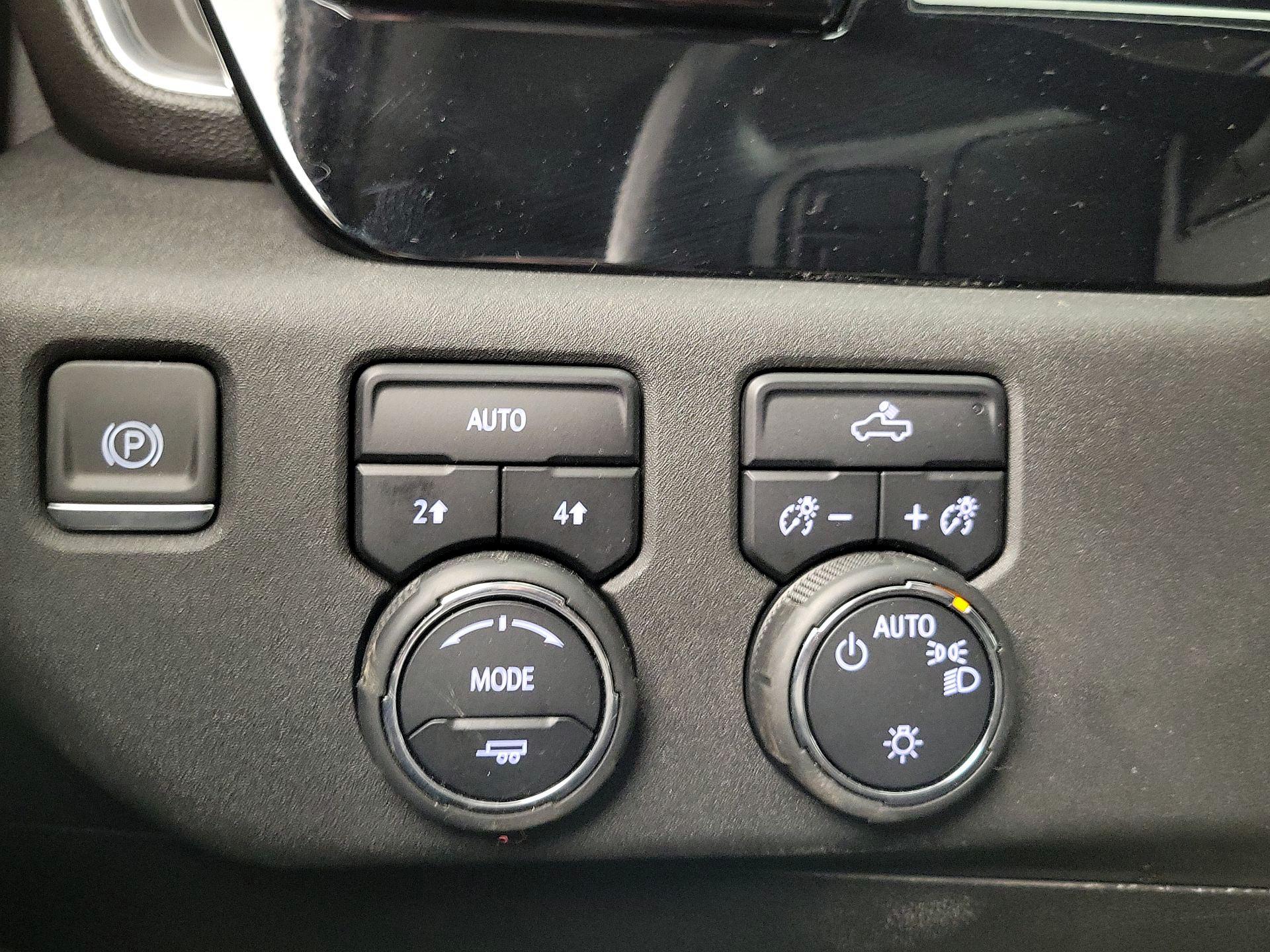 Thumbnail: 2023 Chevrolet Silverado 1500 - 13