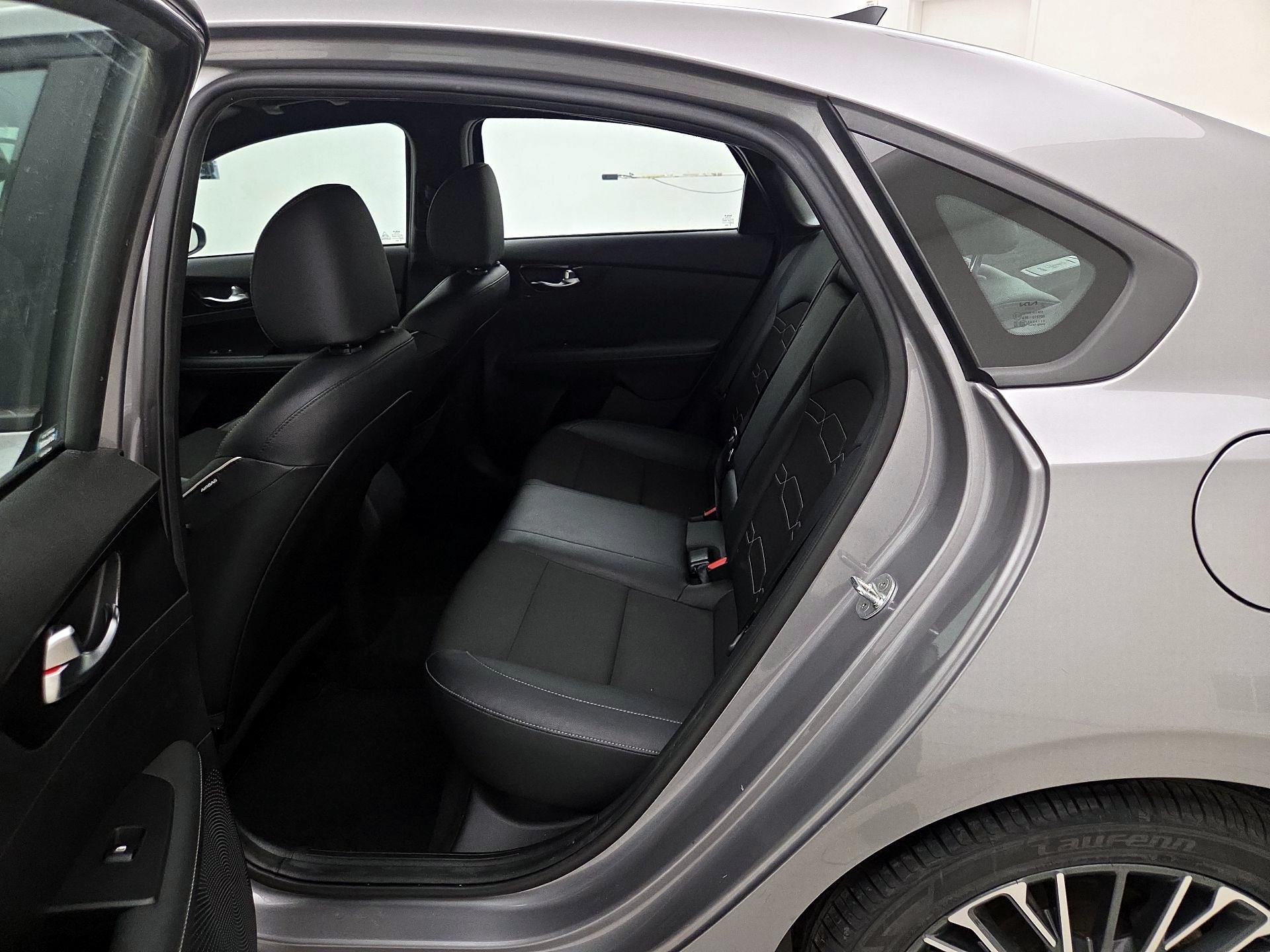 Thumbnail: 2023 Kia Forte - 20