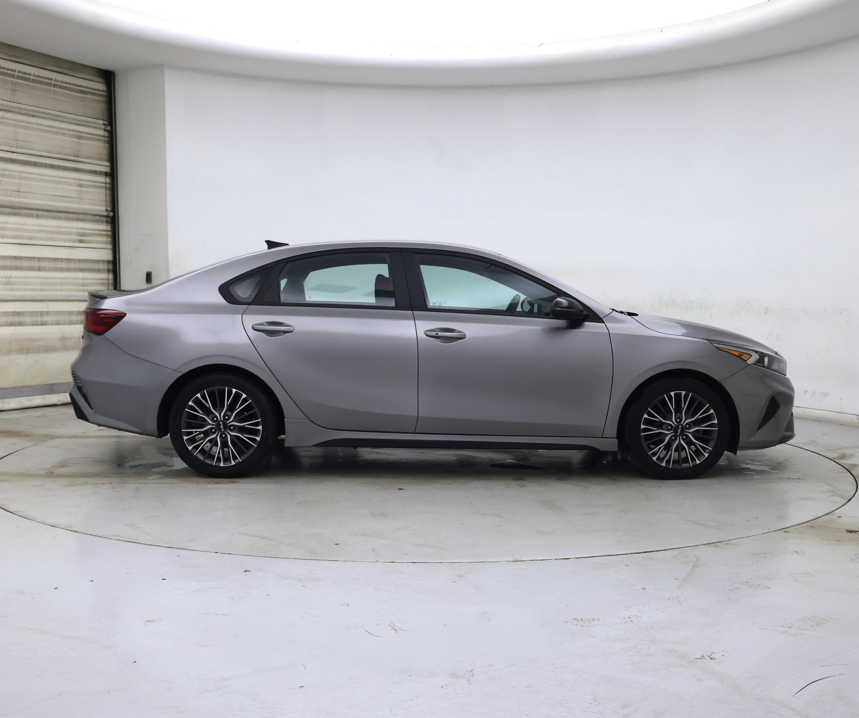 Thumbnail: 2023 Kia Forte - 7