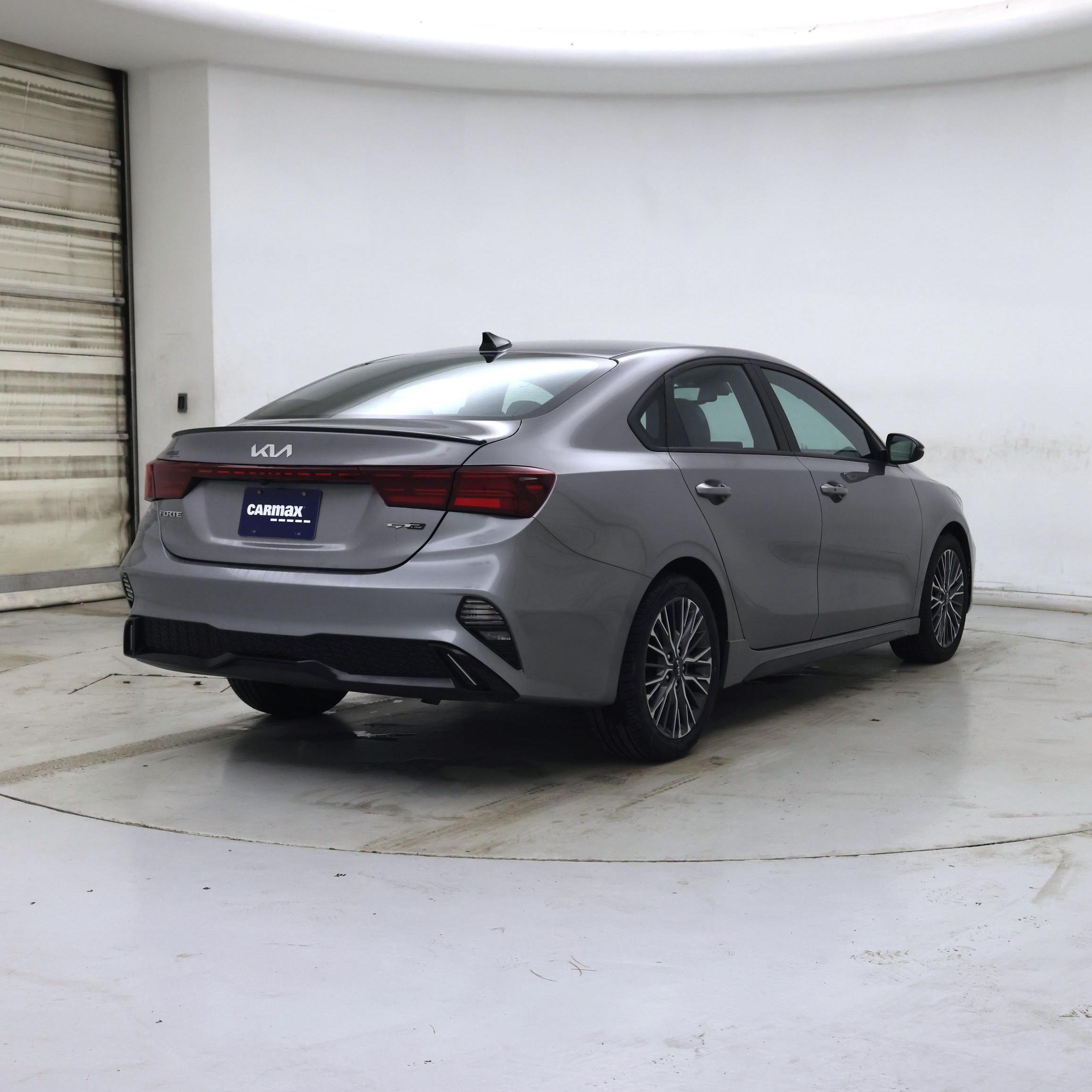 Thumbnail: 2023 Kia Forte - 8