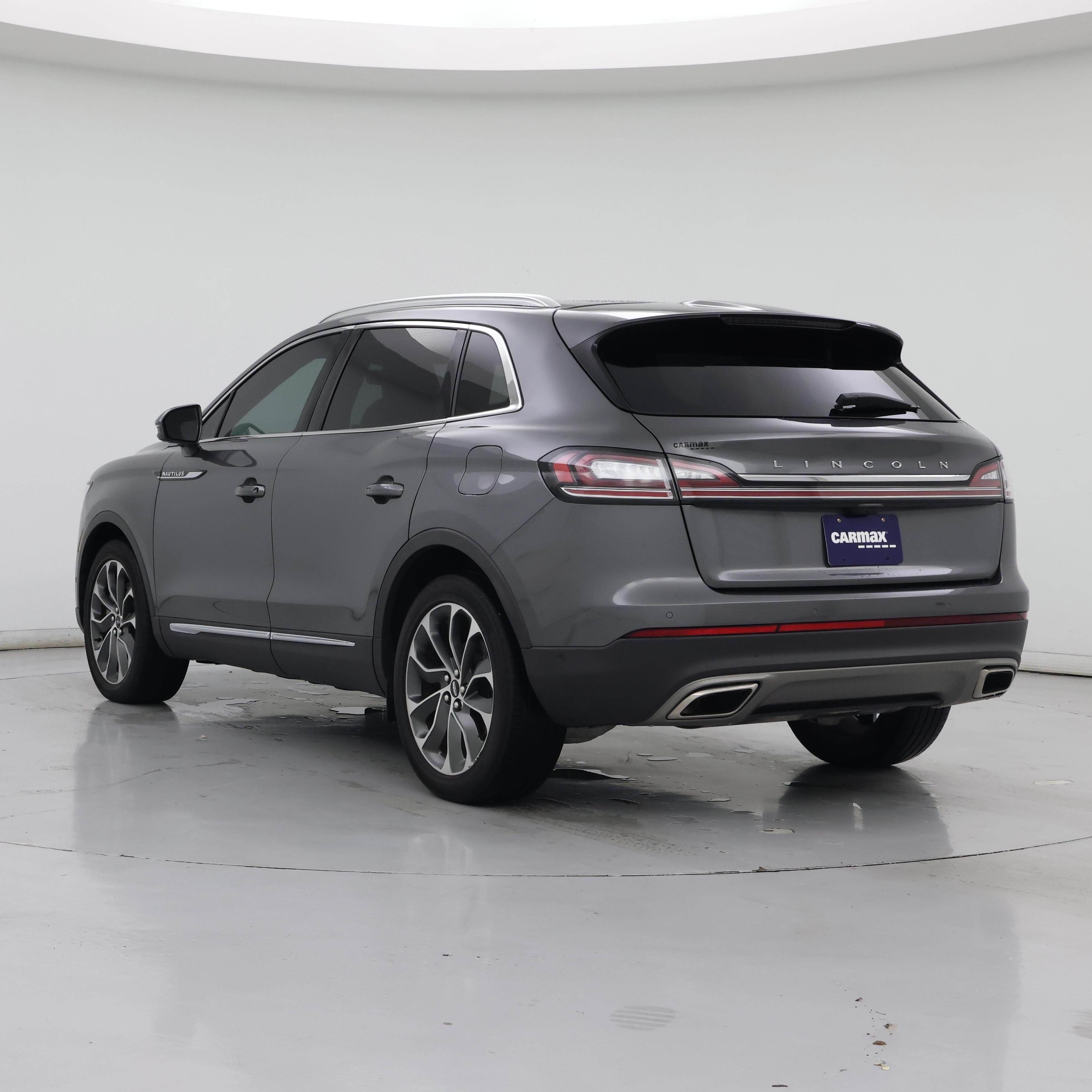 Thumbnail: 2023 Lincoln Nautilus - 2