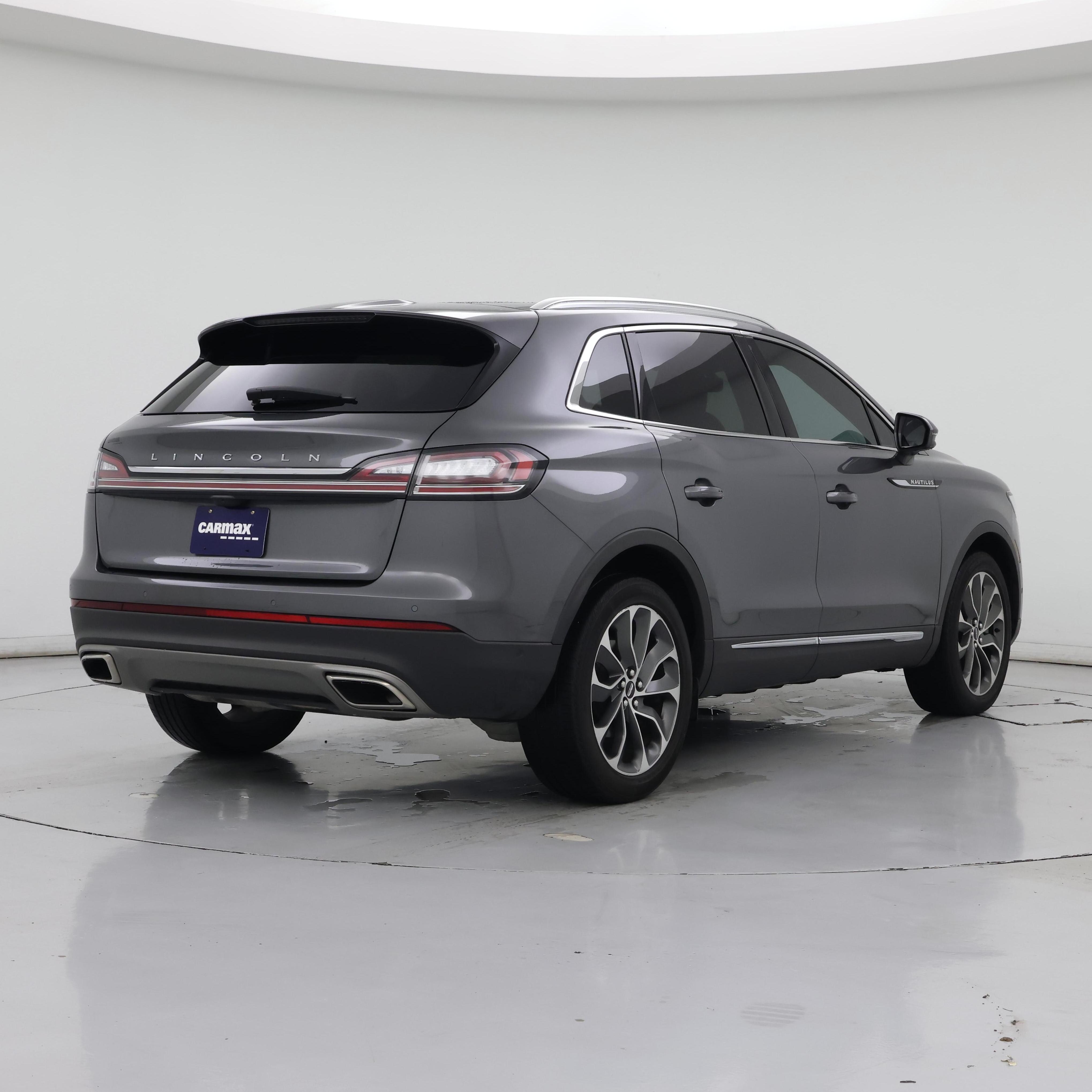 Thumbnail: 2023 Lincoln Nautilus - 8