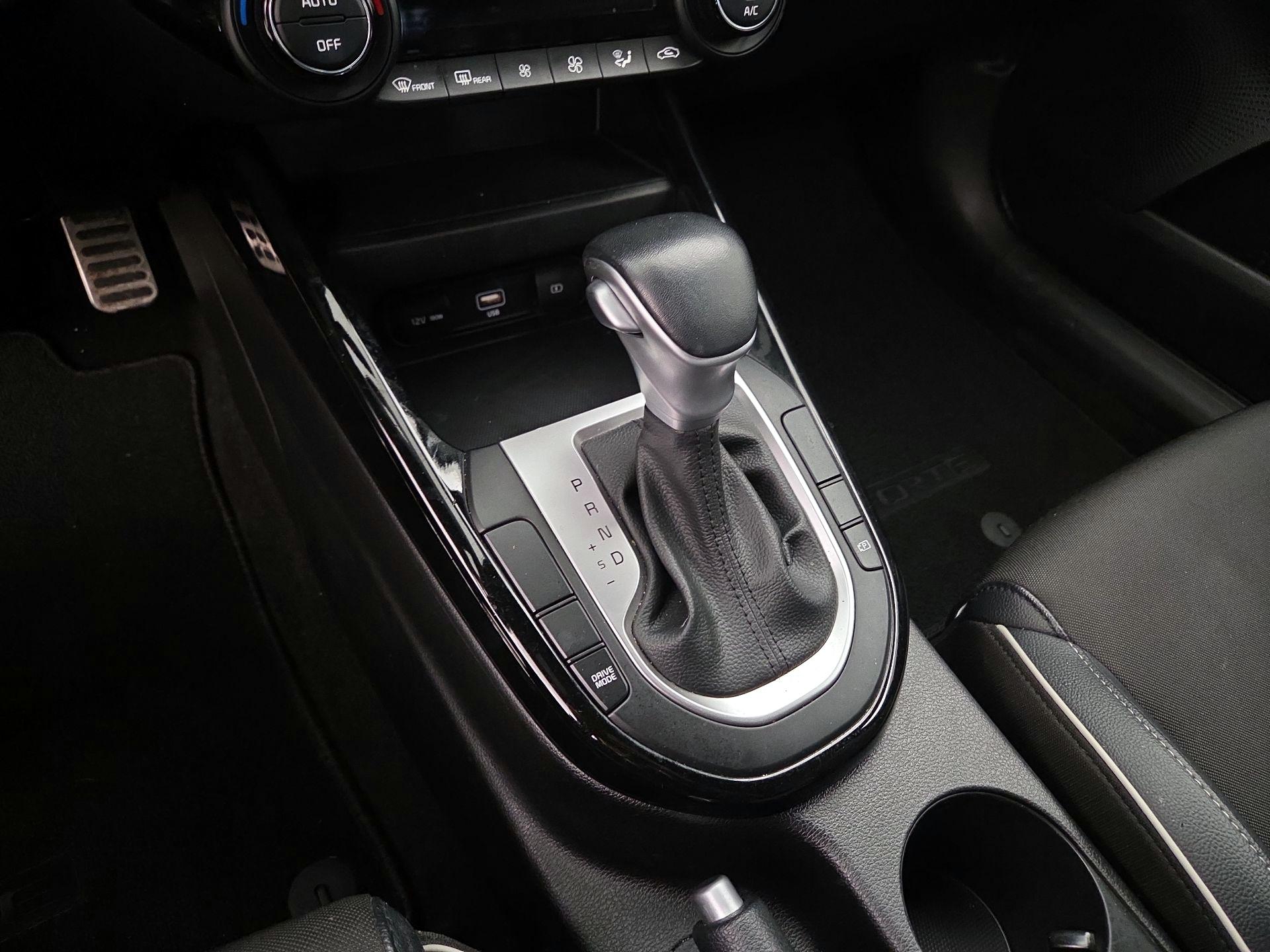 Thumbnail: 2023 Kia Forte - 17