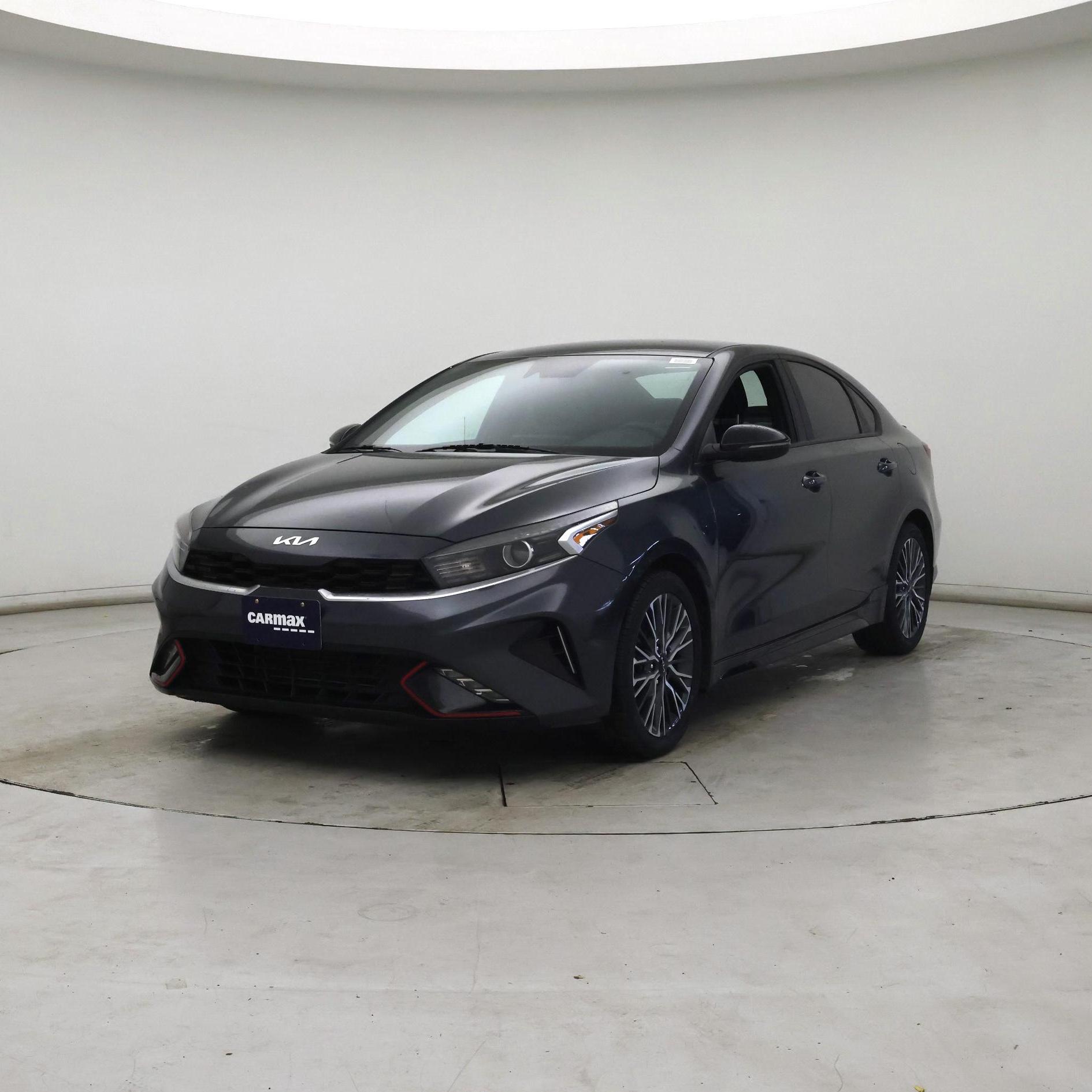 Thumbnail: 2023 Kia Forte - 4