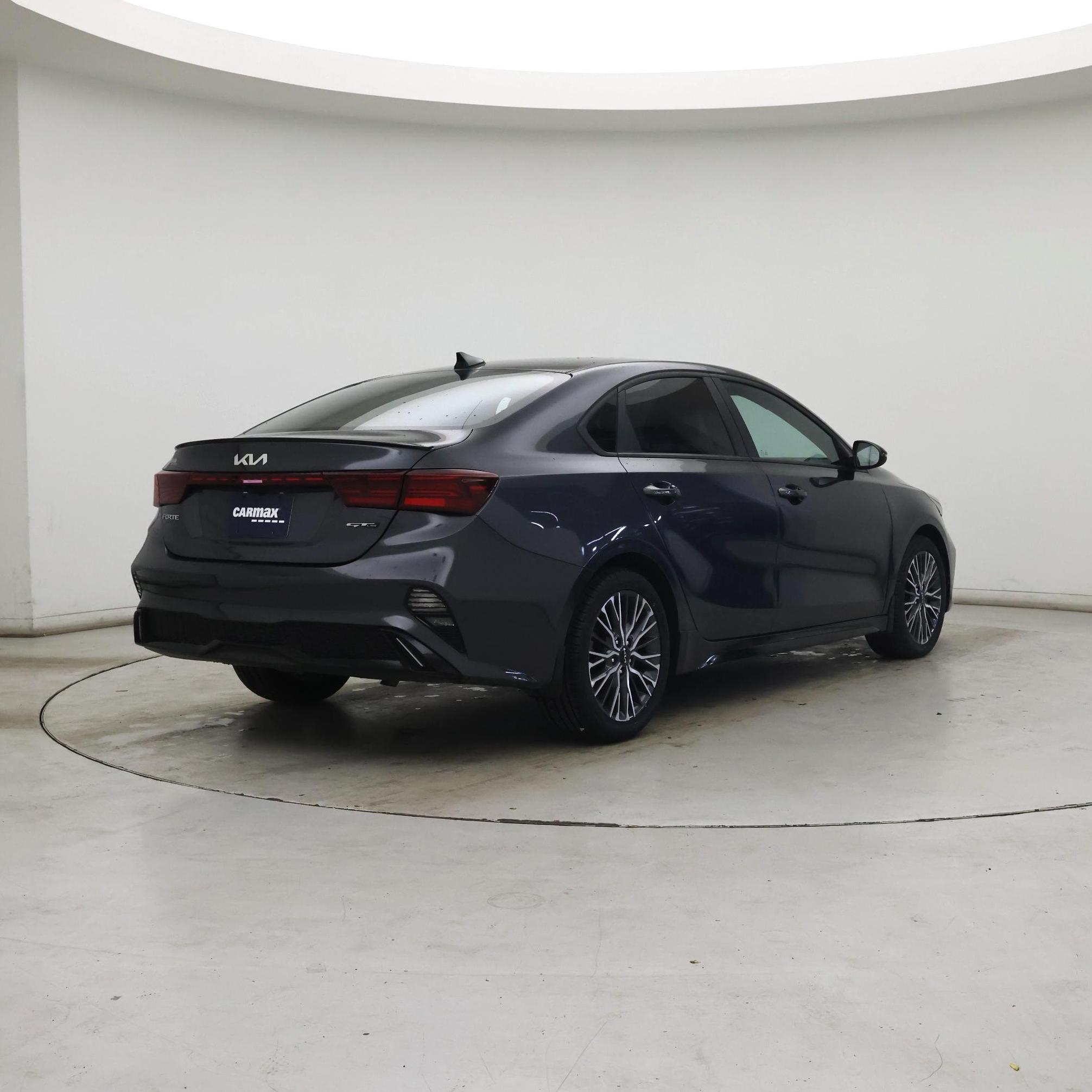 Thumbnail: 2023 Kia Forte - 8