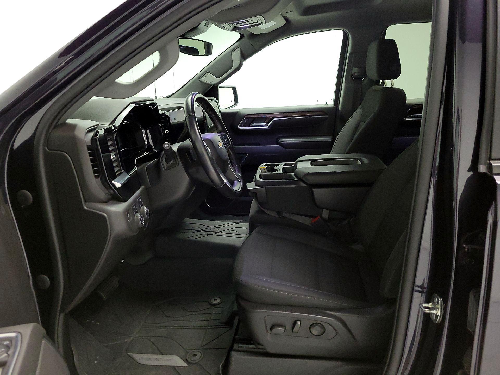 Thumbnail: 2023 Chevrolet Silverado 1500 - 11