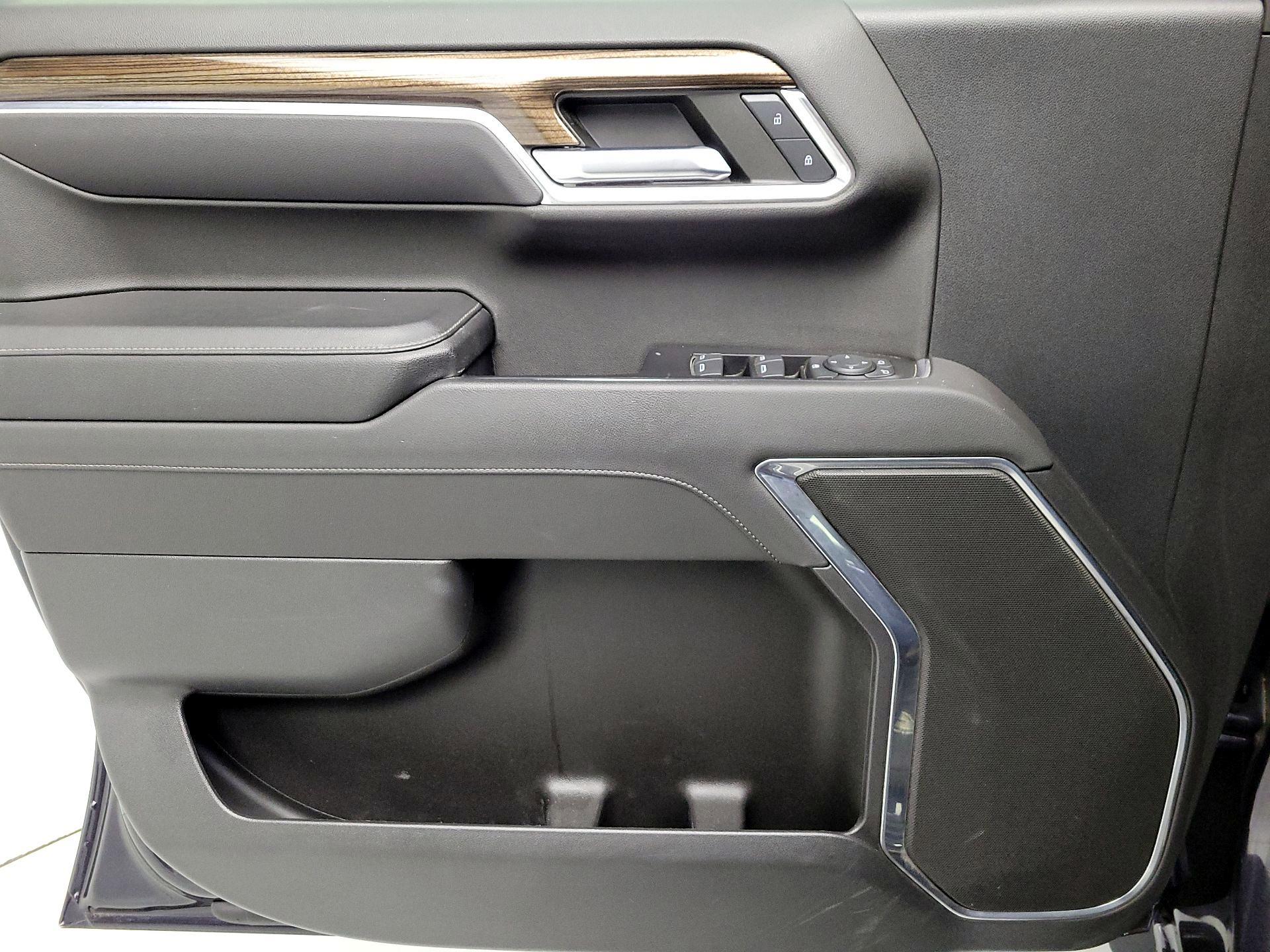 Thumbnail: 2023 Chevrolet Silverado 1500 - 12