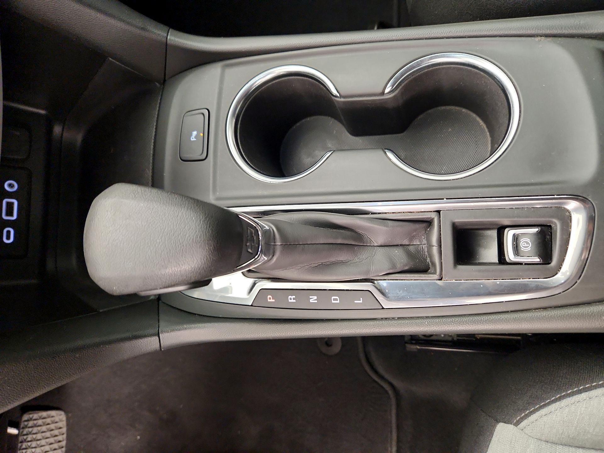 Thumbnail: 2022 Chevrolet Equinox - 18