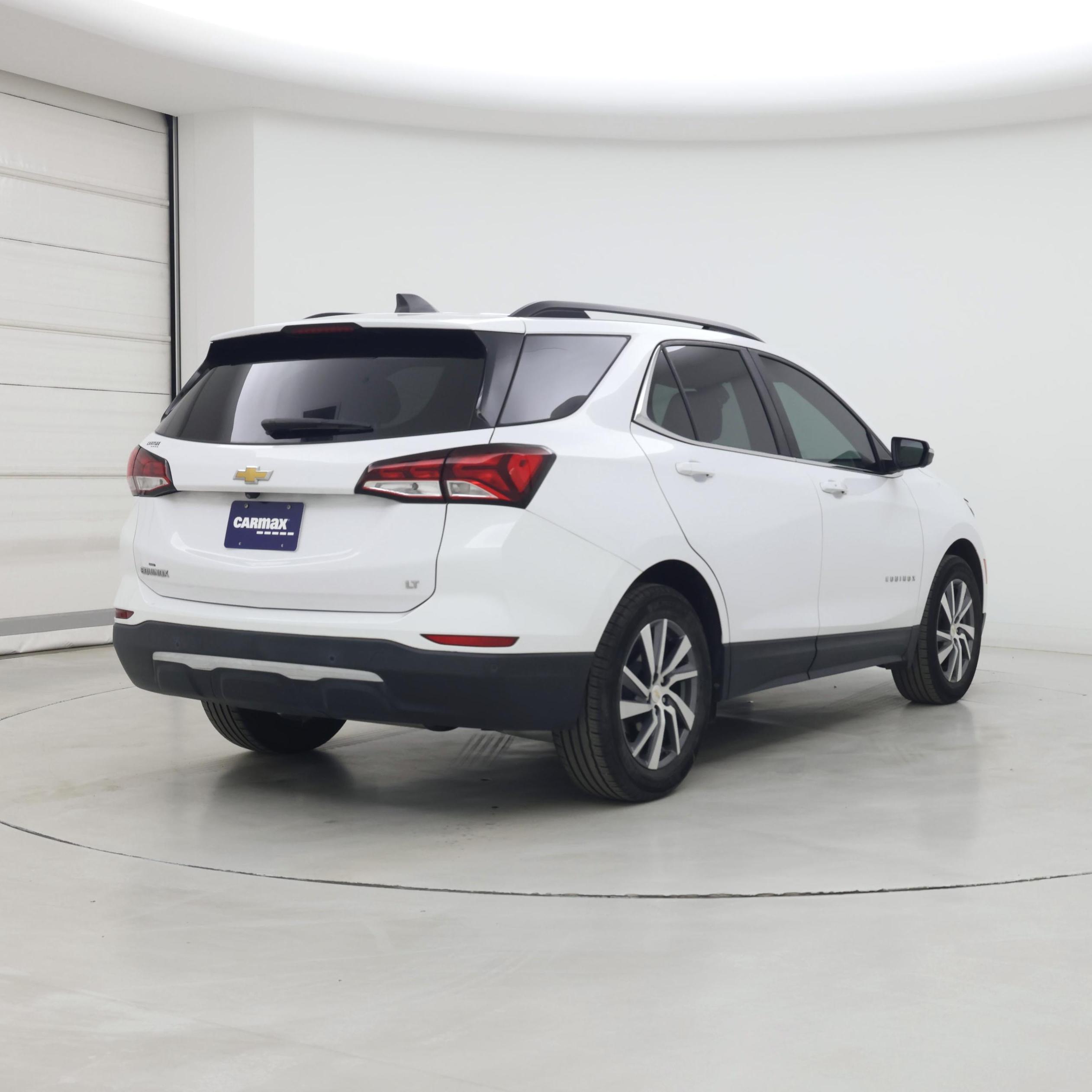 Thumbnail: 2022 Chevrolet Equinox - 8