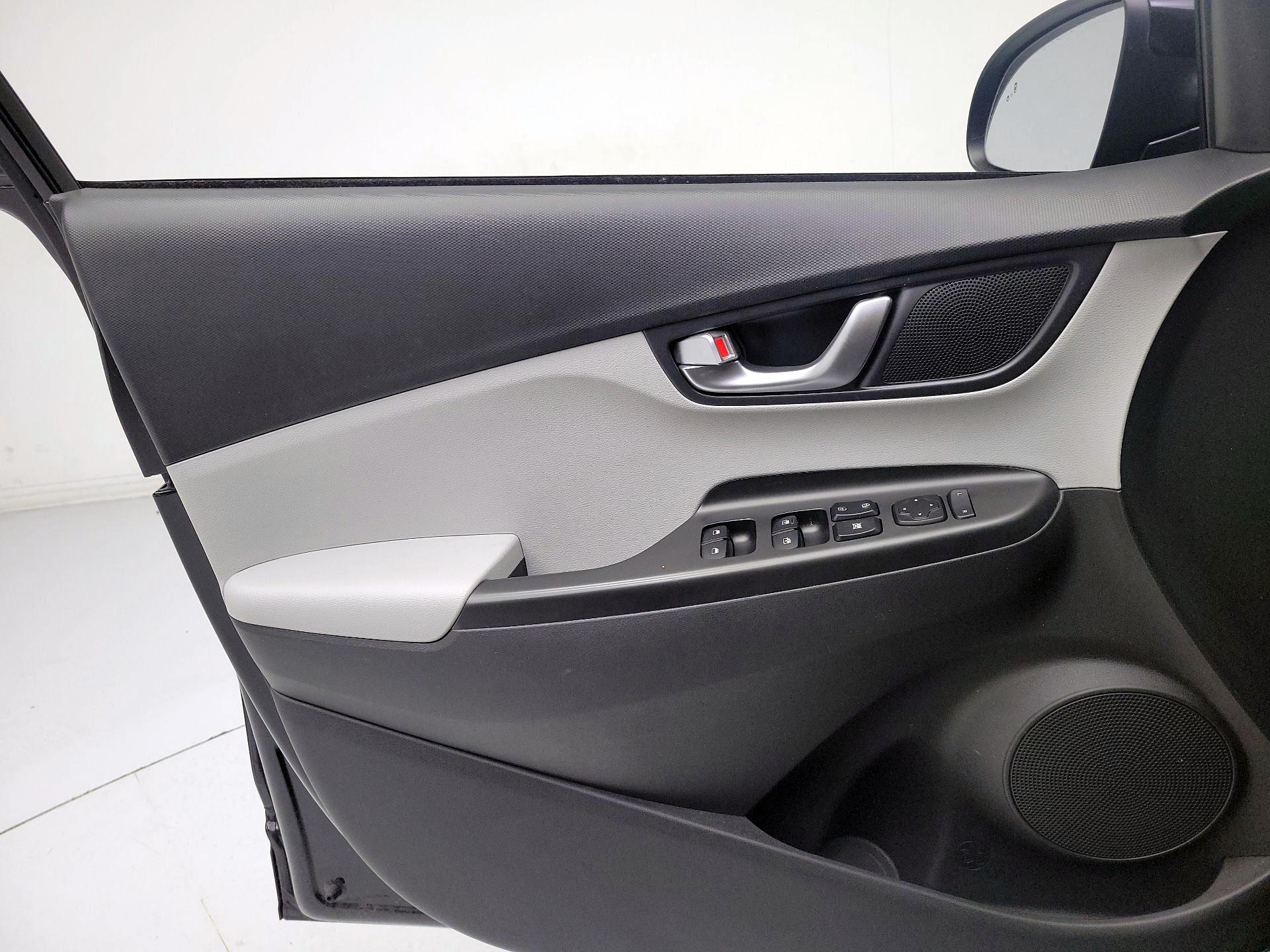 Thumbnail: 2023 Hyundai Kona - 12