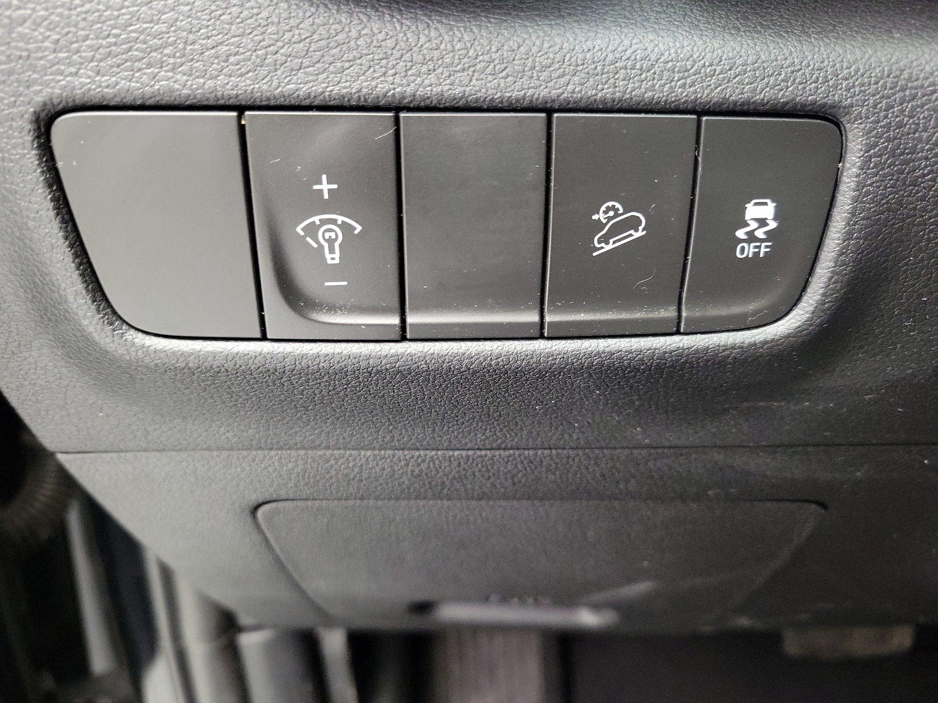 Thumbnail: 2023 Hyundai Kona - 13