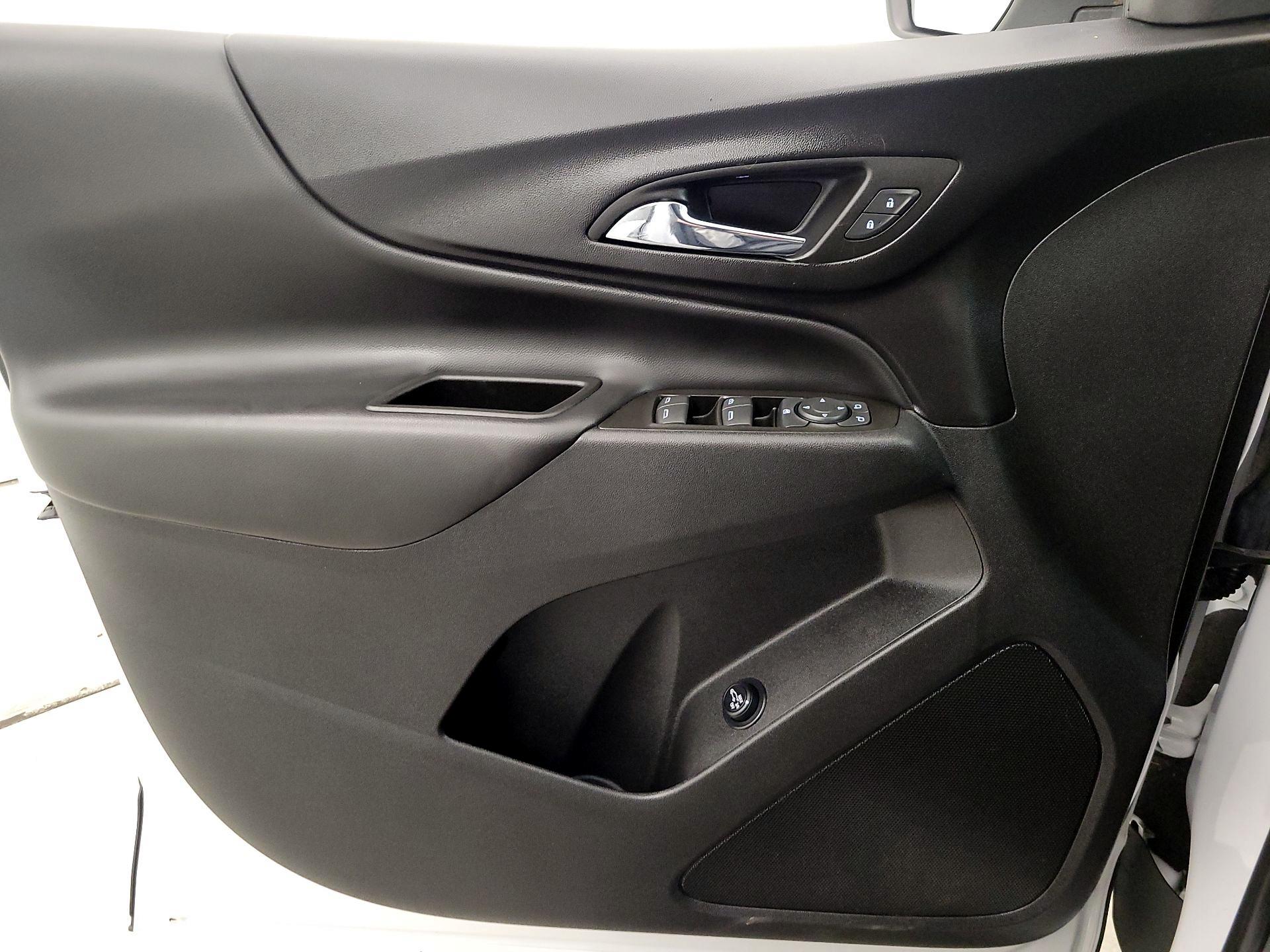 Thumbnail: 2022 Chevrolet Equinox - 12