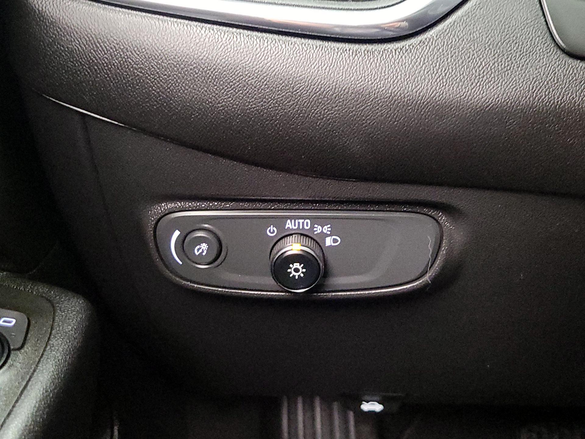 Thumbnail: 2022 Chevrolet Equinox - 13