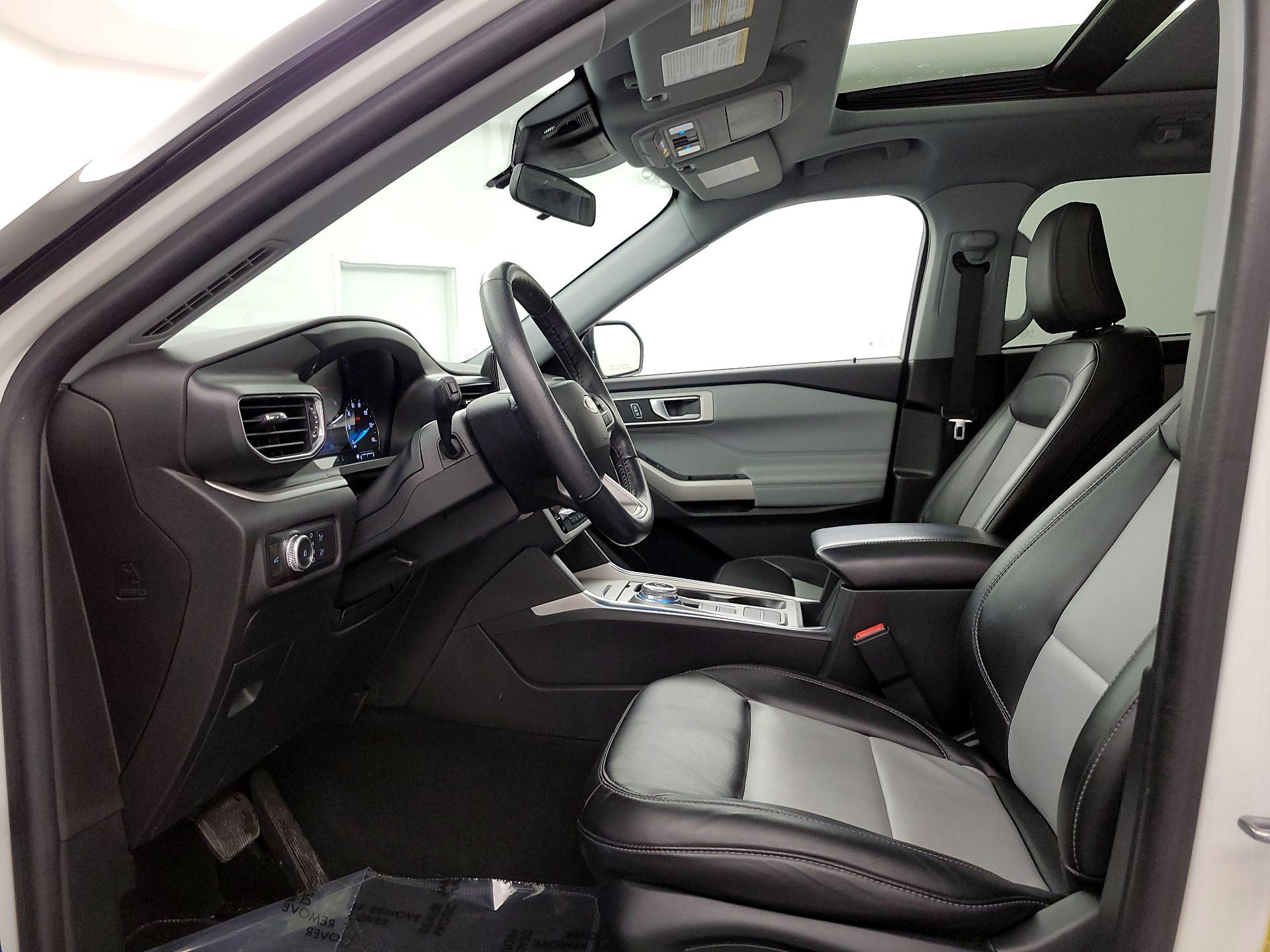 Thumbnail: 2022 Ford Explorer - 11