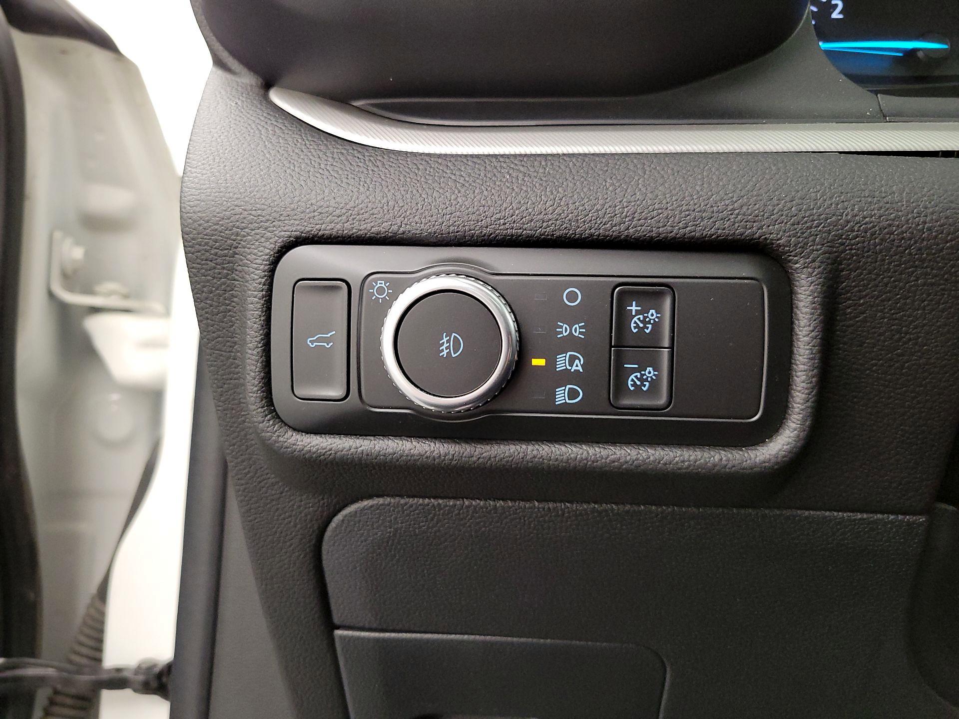 Thumbnail: 2022 Ford Explorer - 13