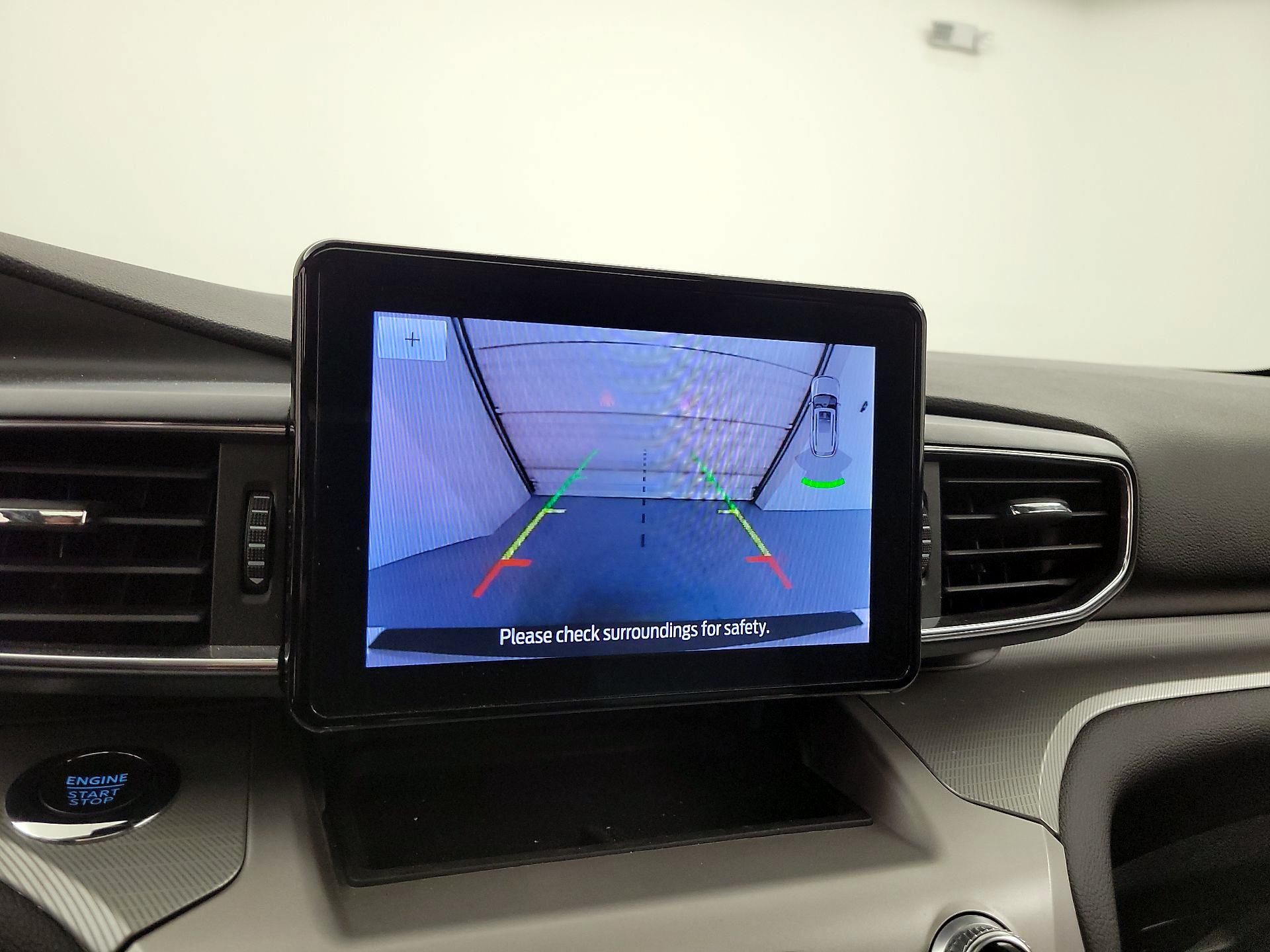 Thumbnail: 2022 Ford Explorer - 15