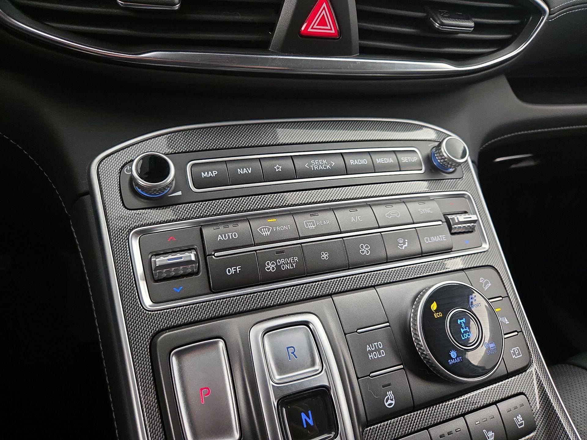 Thumbnail: 2022 Hyundai Santa Fe - 17