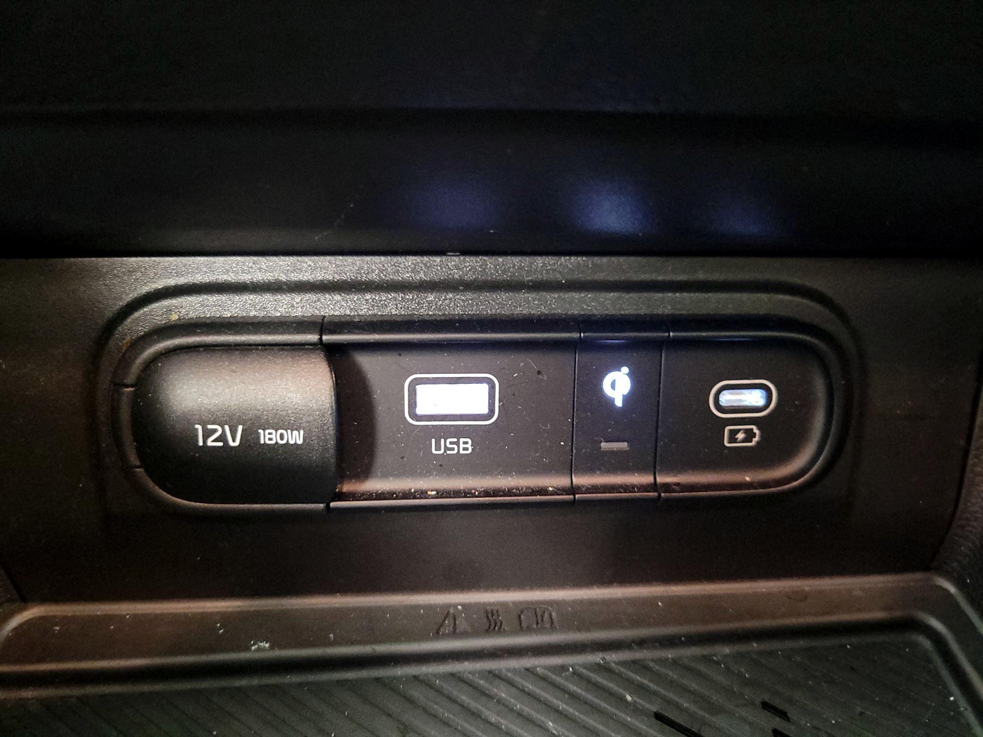 Thumbnail: 2023 Kia Sportage - 19