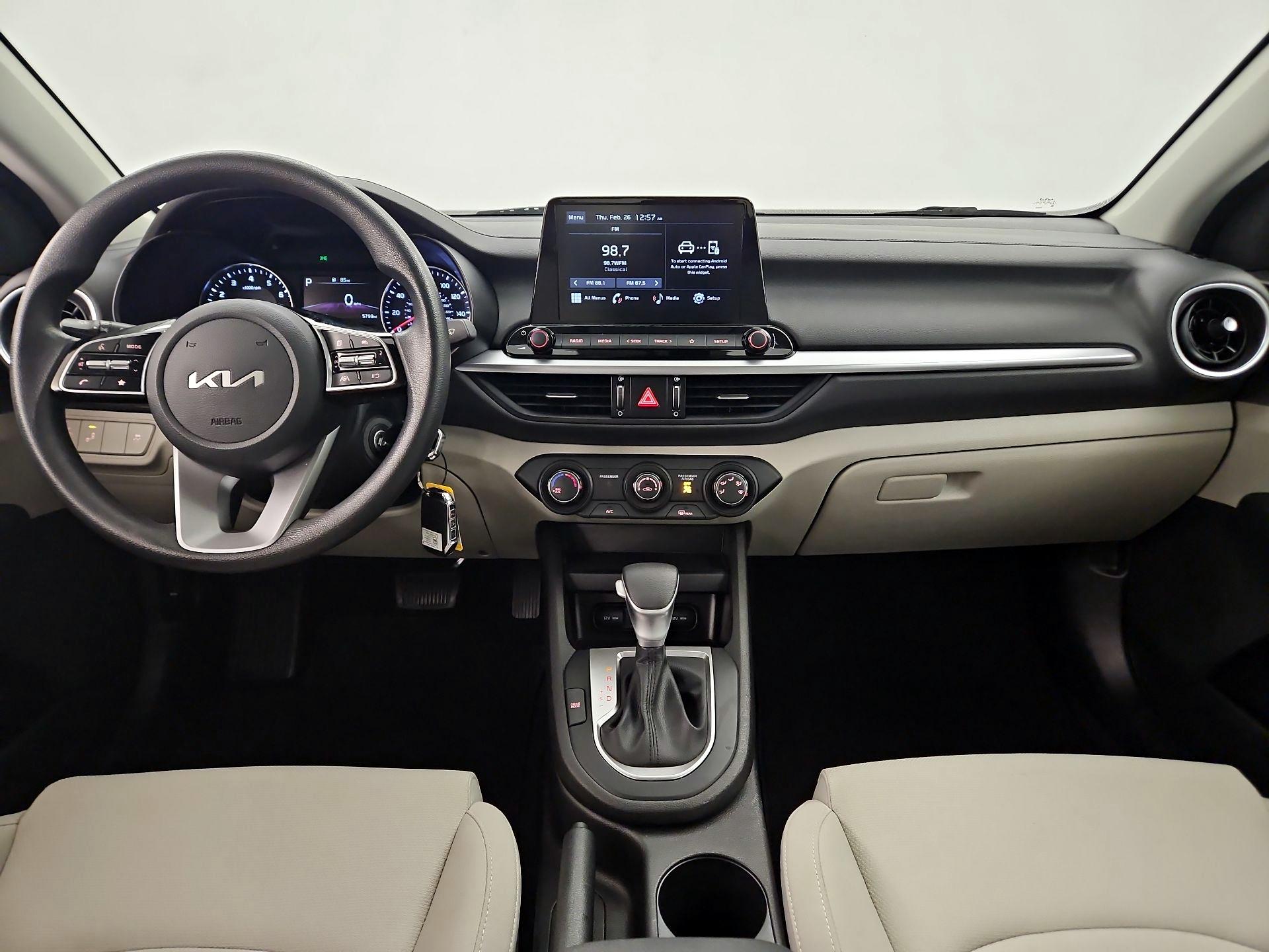 Thumbnail: 2023 Kia Forte - 9