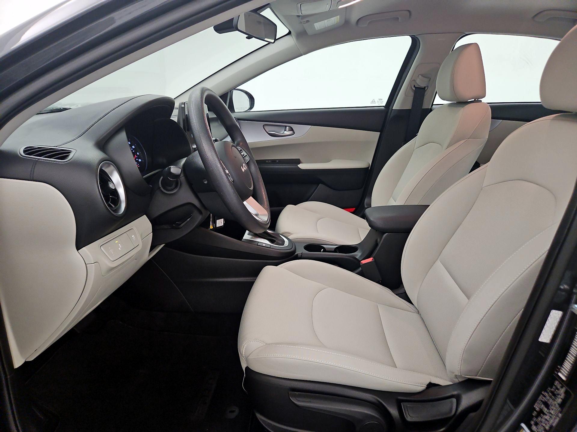 Thumbnail: 2023 Kia Forte - 11