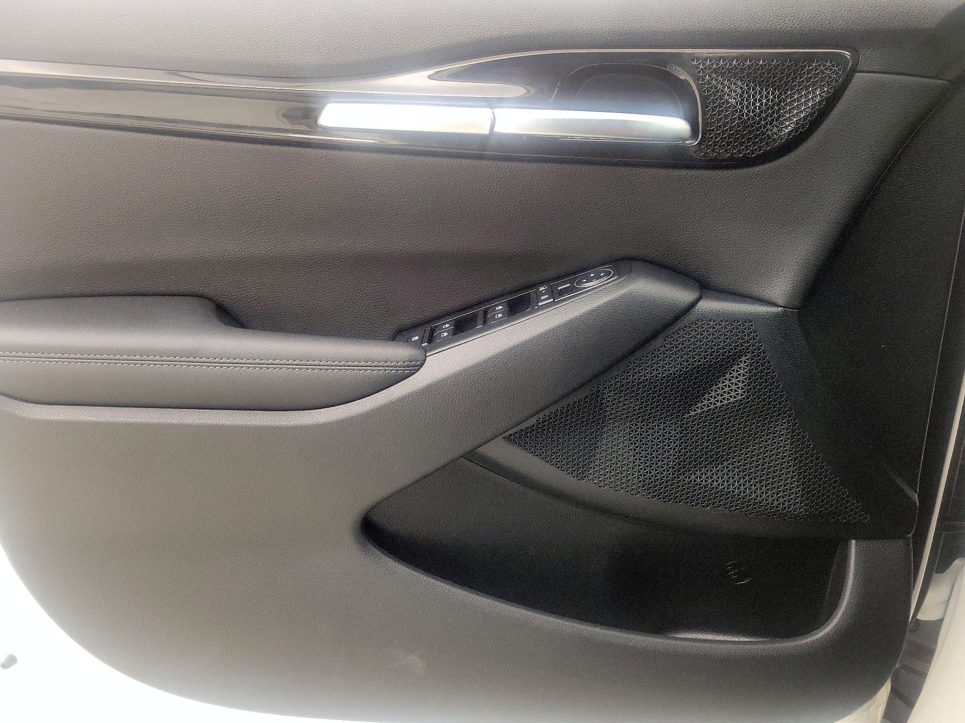 Thumbnail: 2024 Kia Seltos - 12