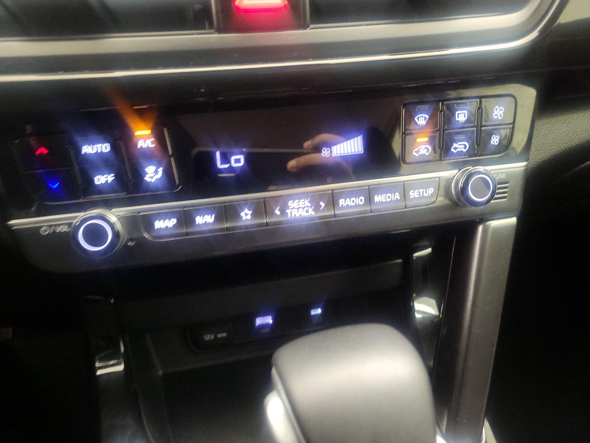 Thumbnail: 2024 Kia Seltos - 17