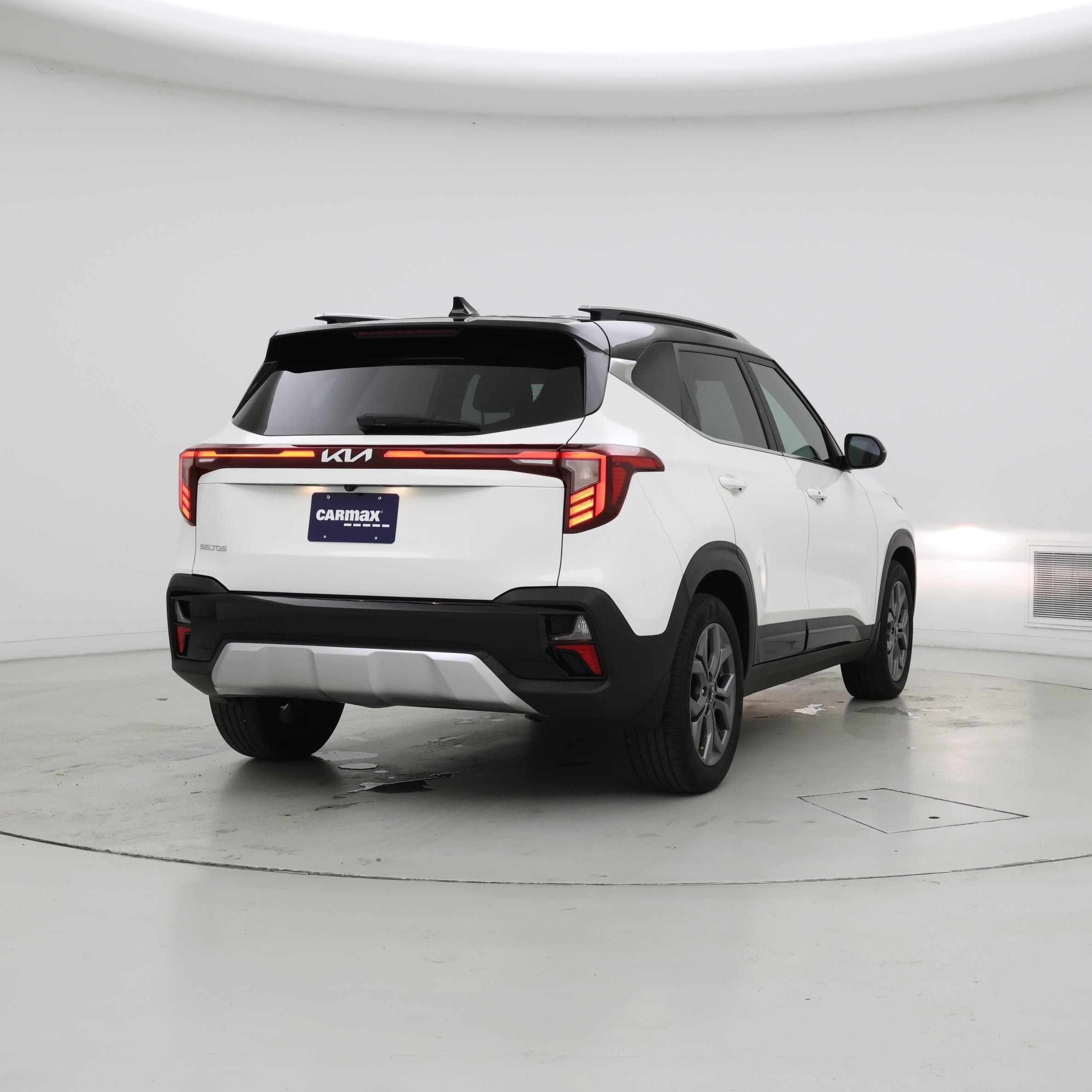 Thumbnail: 2024 Kia Seltos - 8