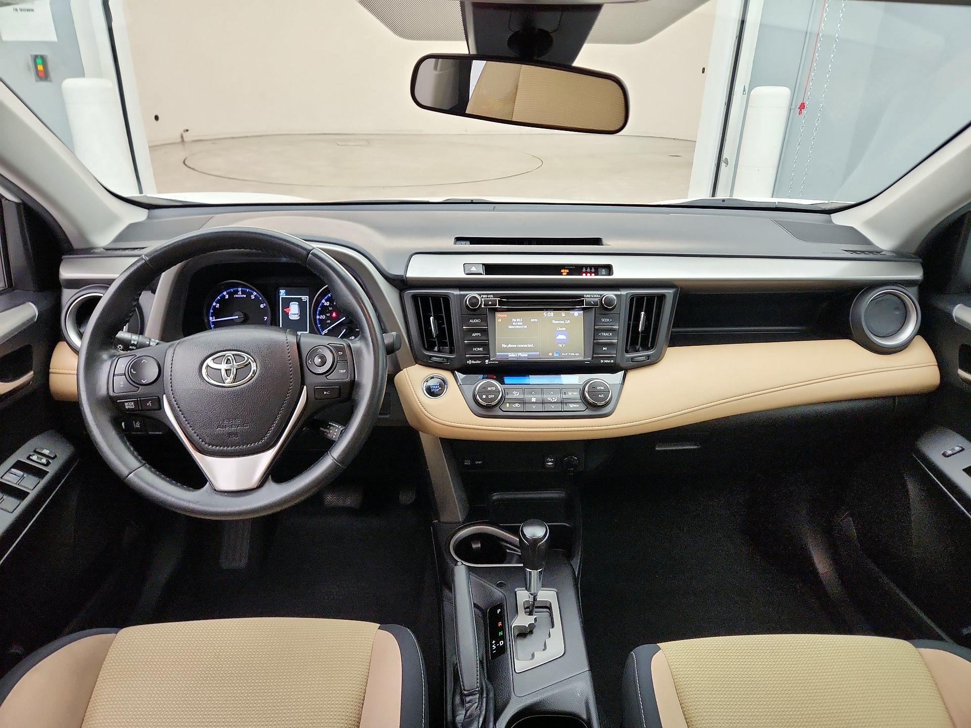 Thumbnail: 2018 Toyota RAV4 - 9