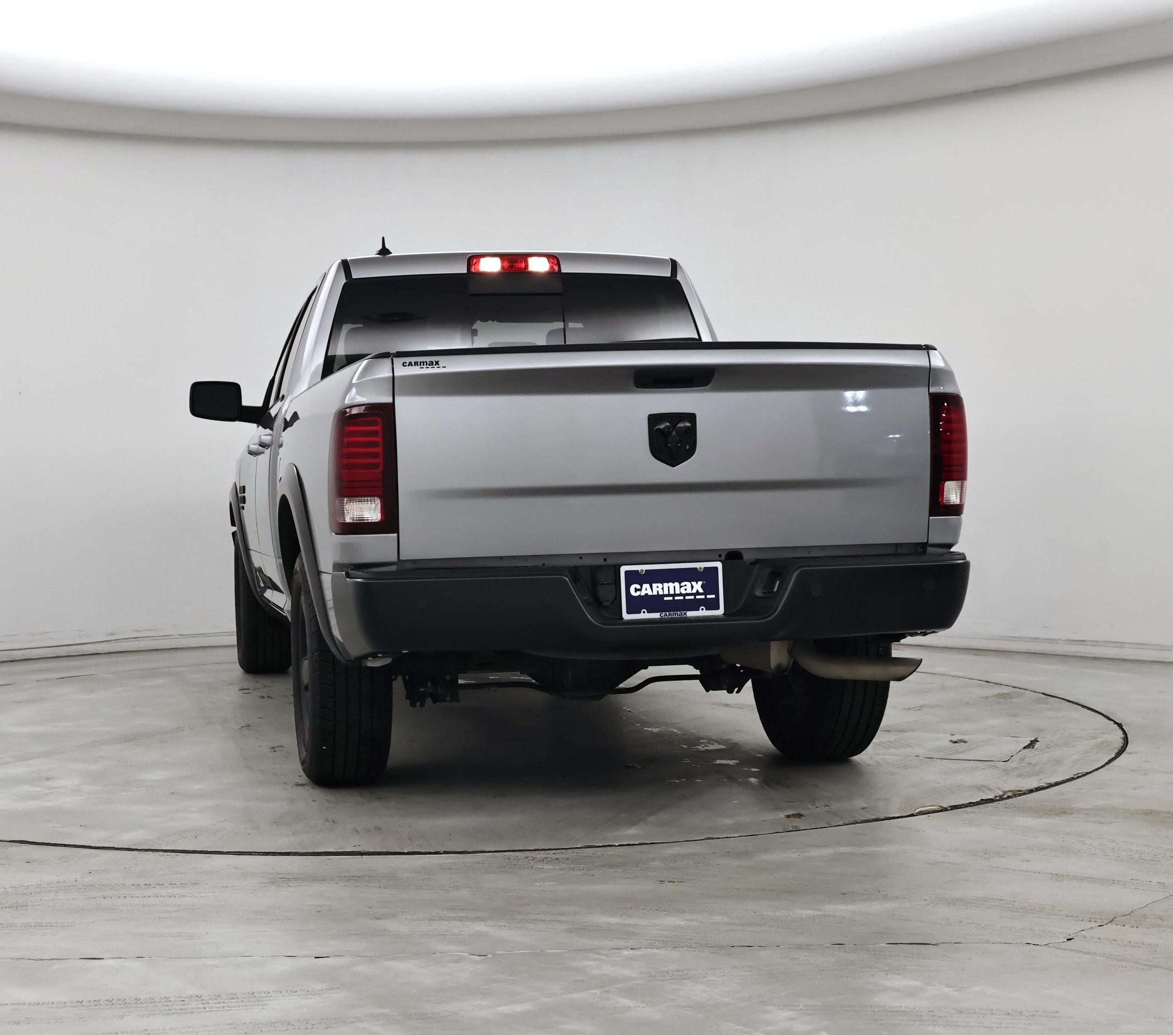 Thumbnail: 2019 RAM 1500 Classic - 6