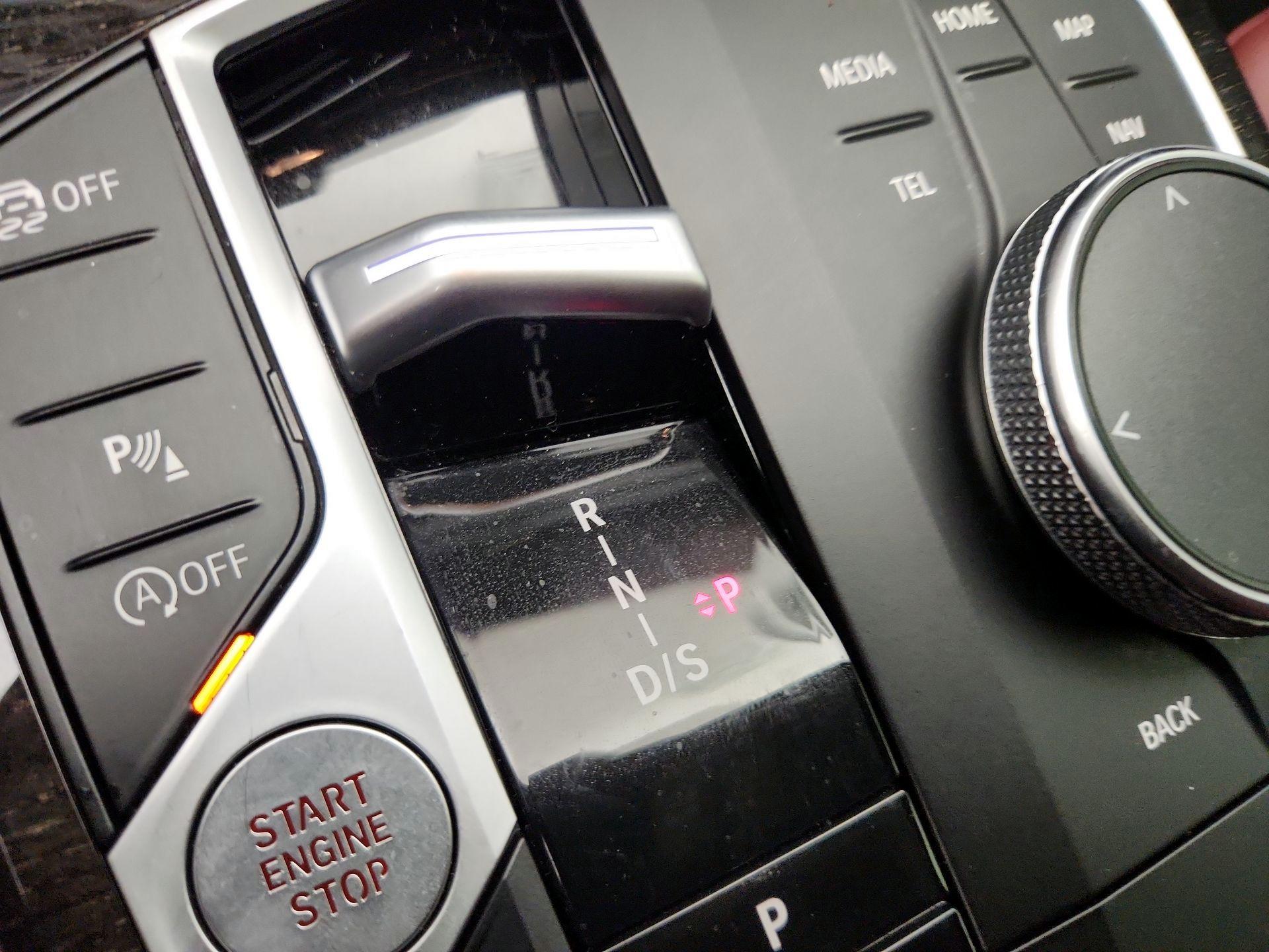 Thumbnail: 2024 BMW 3 Series - 18