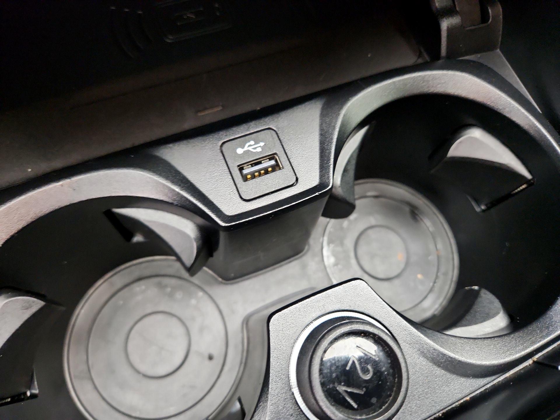 Thumbnail: 2024 BMW 3 Series - 19